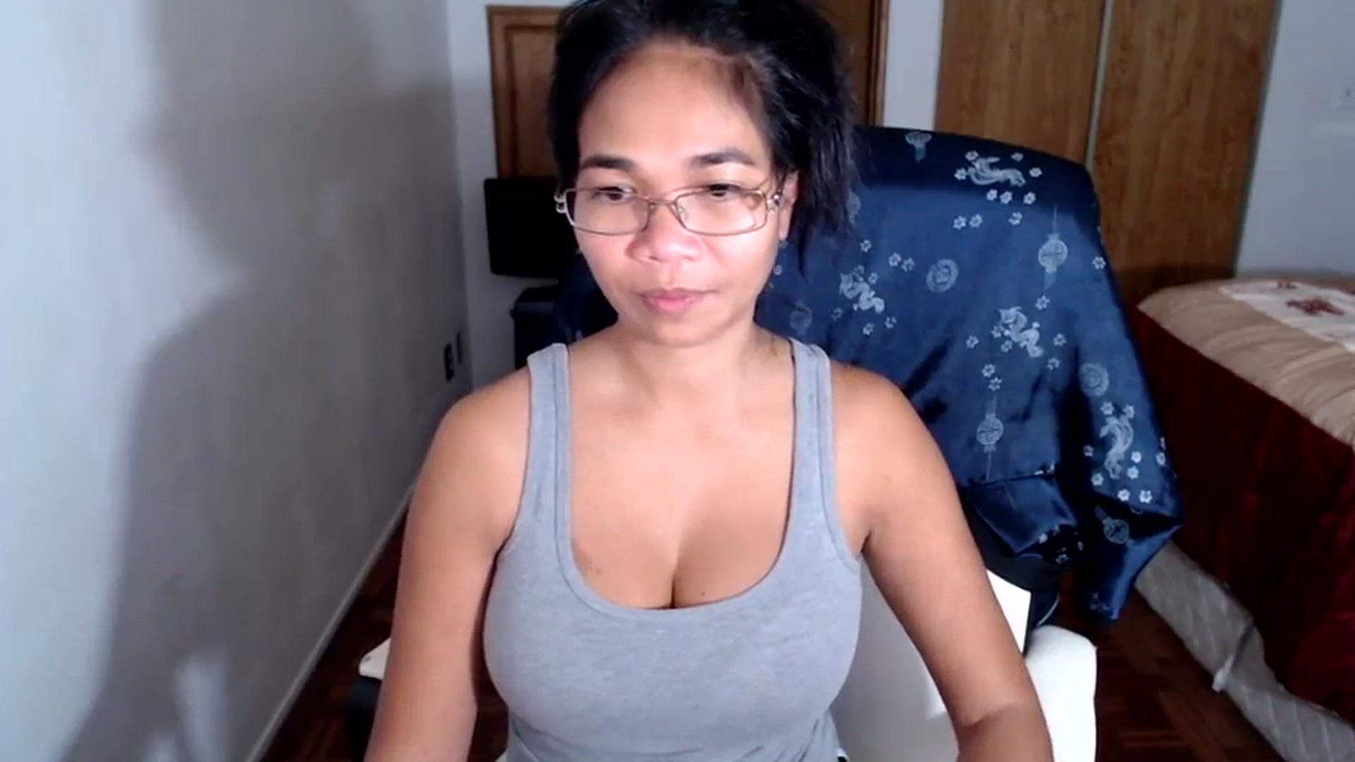 Gallery image thumbnail from Littlekai2023's myfreecams stream on, 10/01/2023, 03:39 image 13 of 20