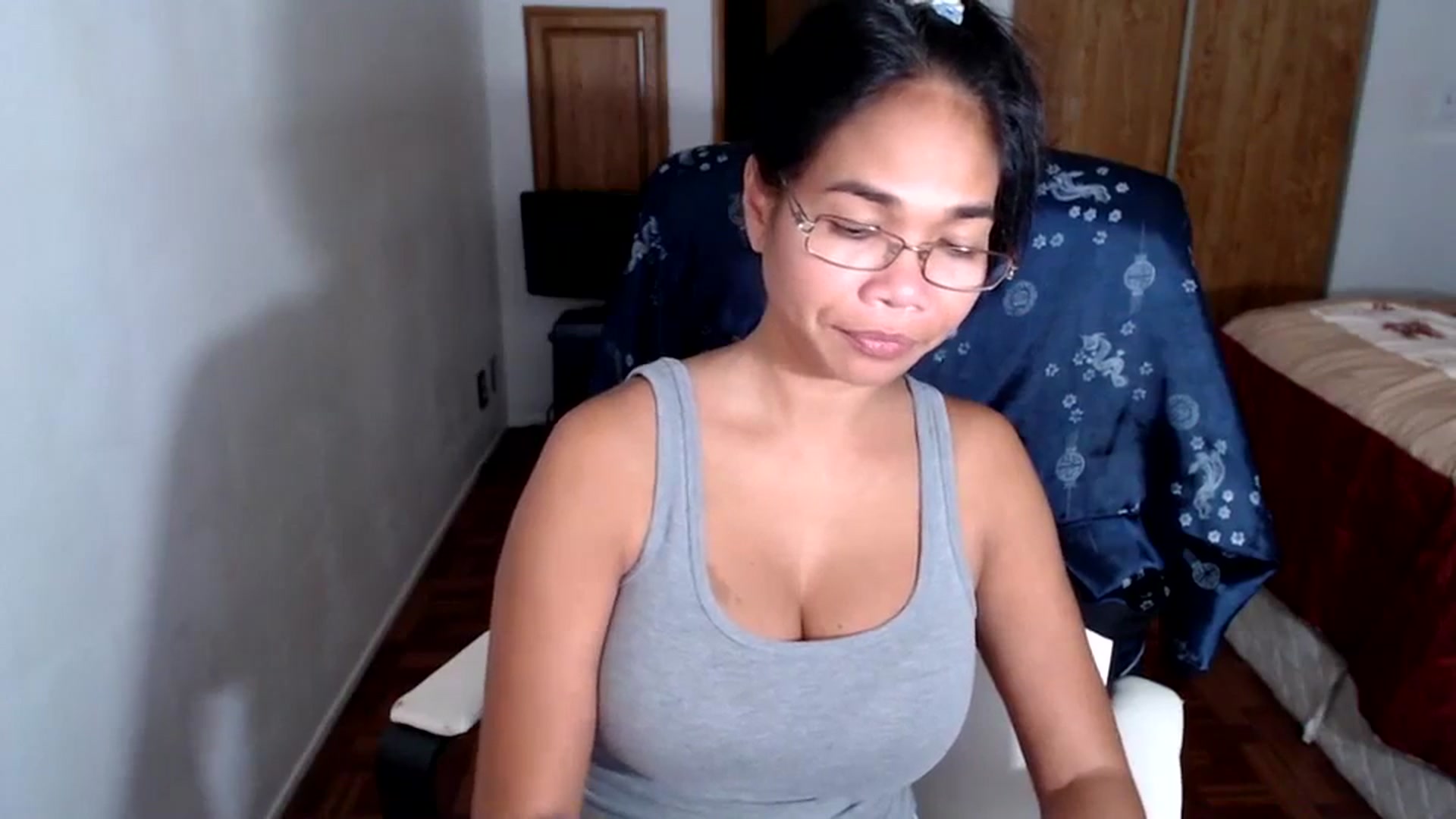 Gallery image thumbnail from Littlekai2023's myfreecams stream on, 10/01/2023, 03:39 image 15 of 20