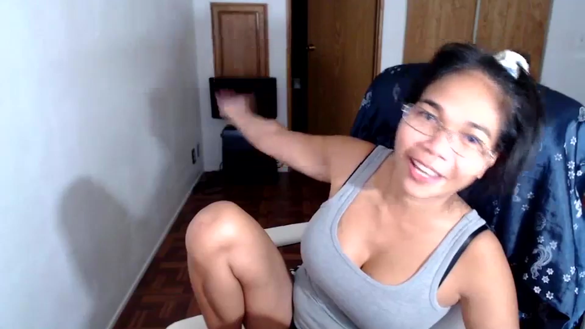Gallery image thumbnail from Littlekai2023's myfreecams stream on, 10/01/2023, 03:39 image 10 of 20