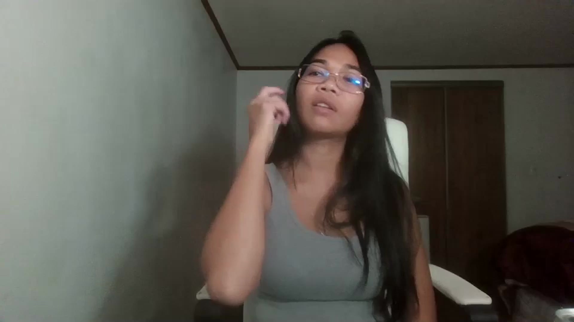 Gallery image thumbnail from Littlekai2023's myfreecams stream on, 10/17/2023, 03:38 image 15 of 20