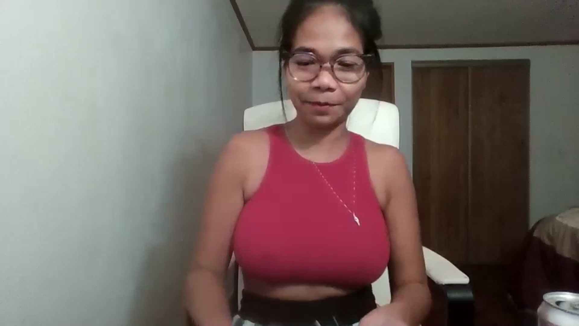 Gallery image thumbnail from Littlekai2023's myfreecams stream on, 10/25/2023, 03:55 image 17 of 20