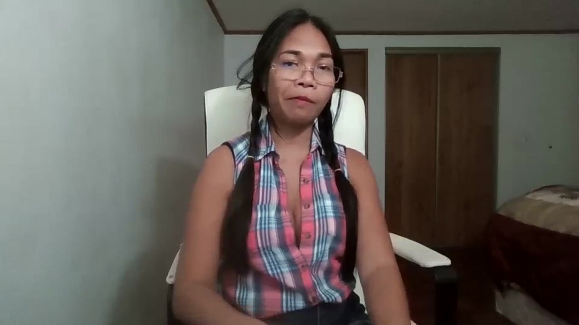 Gallery image thumbnail from Littlekai2023's myfreecams stream on, 10/29/2023, 01:10 image 12 of 20