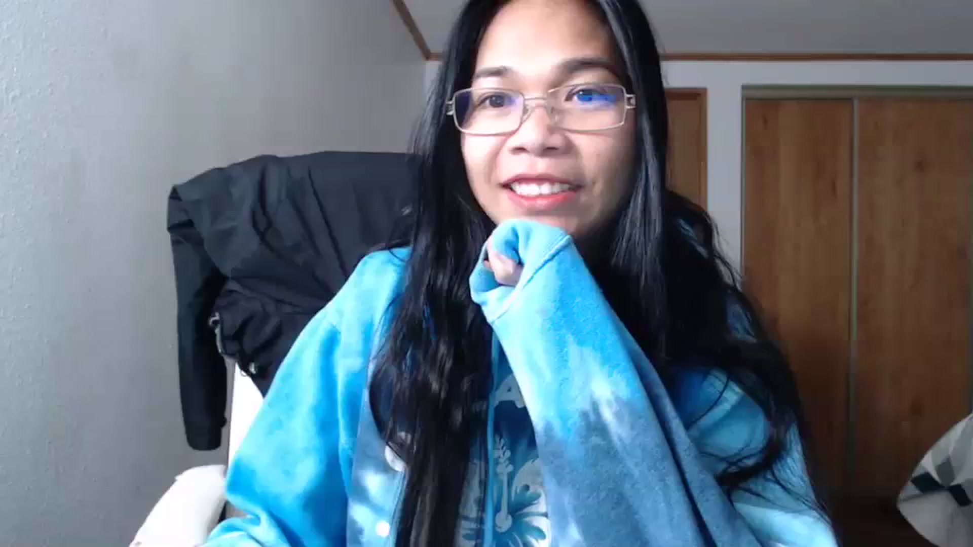 Gallery image thumbnail from Littlekai2023's myfreecams stream on, 11/18/2023, 15:35 image 13 of 20
