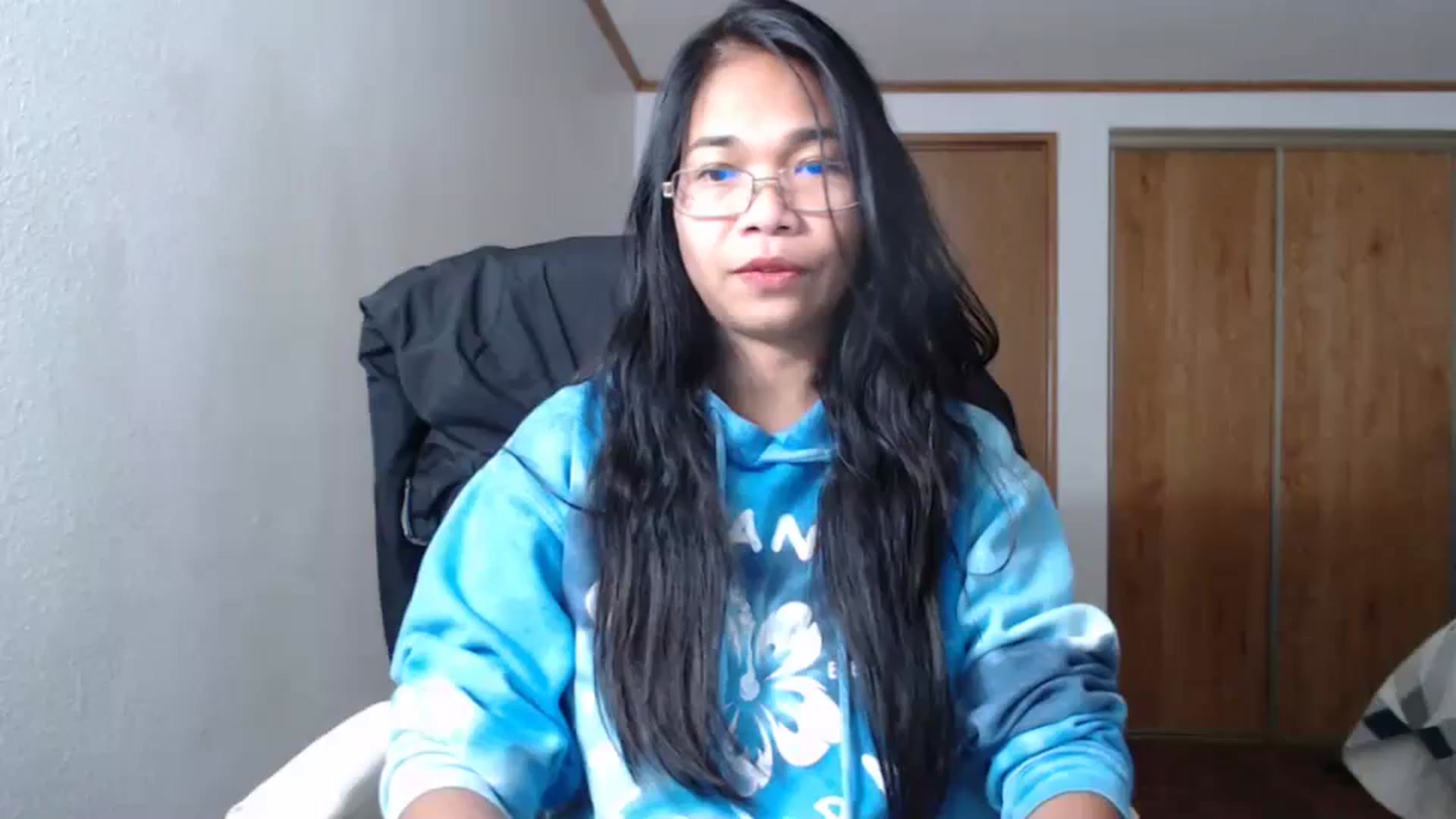 Gallery image thumbnail from Littlekai2023's myfreecams stream on, 11/18/2023, 15:58 image 6 of 20