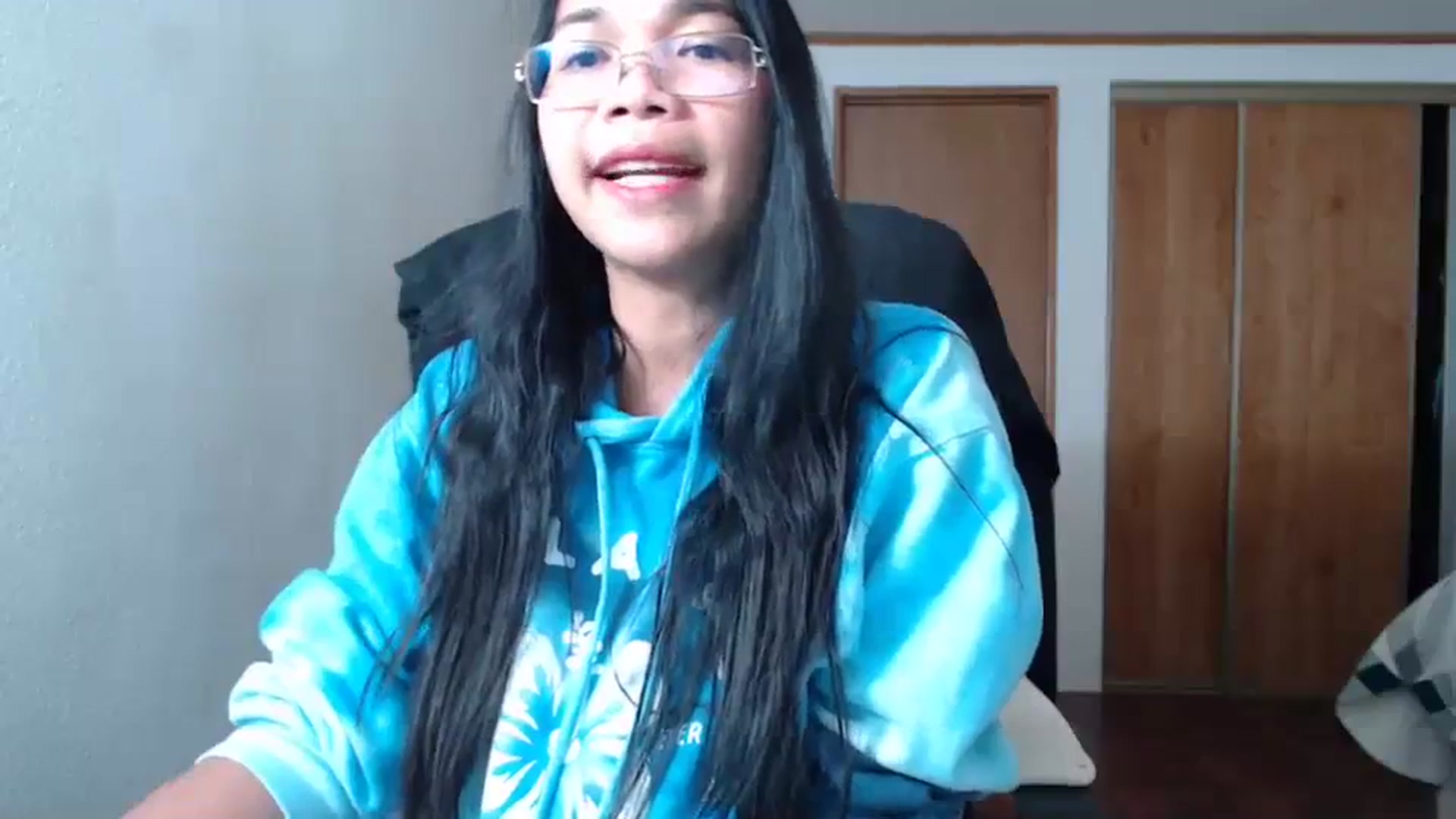 Gallery image thumbnail from Littlekai2023's myfreecams stream on, 11/18/2023, 17:38 image 12 of 20