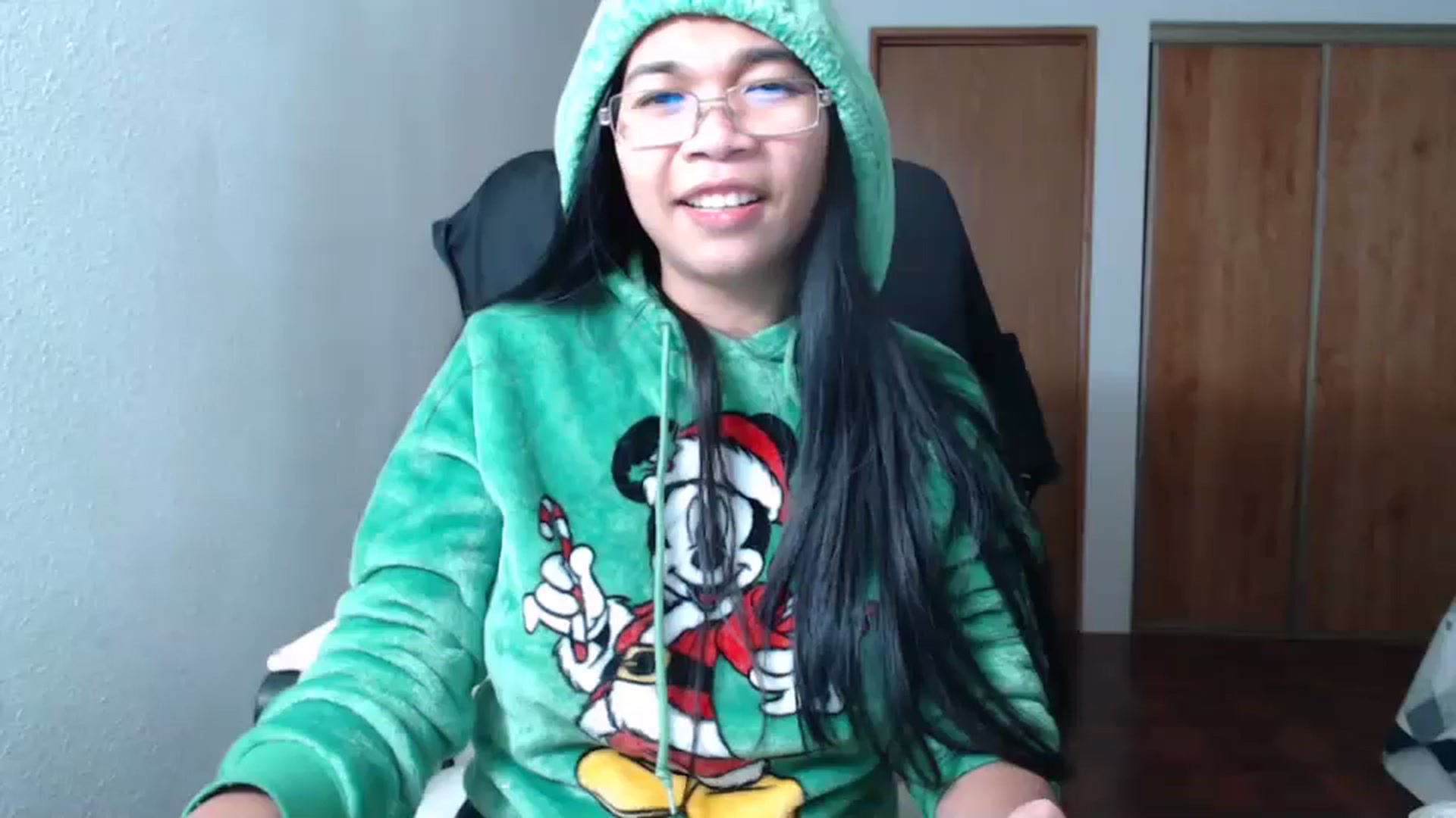 Gallery image thumbnail from Littlekai2023's myfreecams stream on, 11/22/2023, 02:47 image 15 of 20