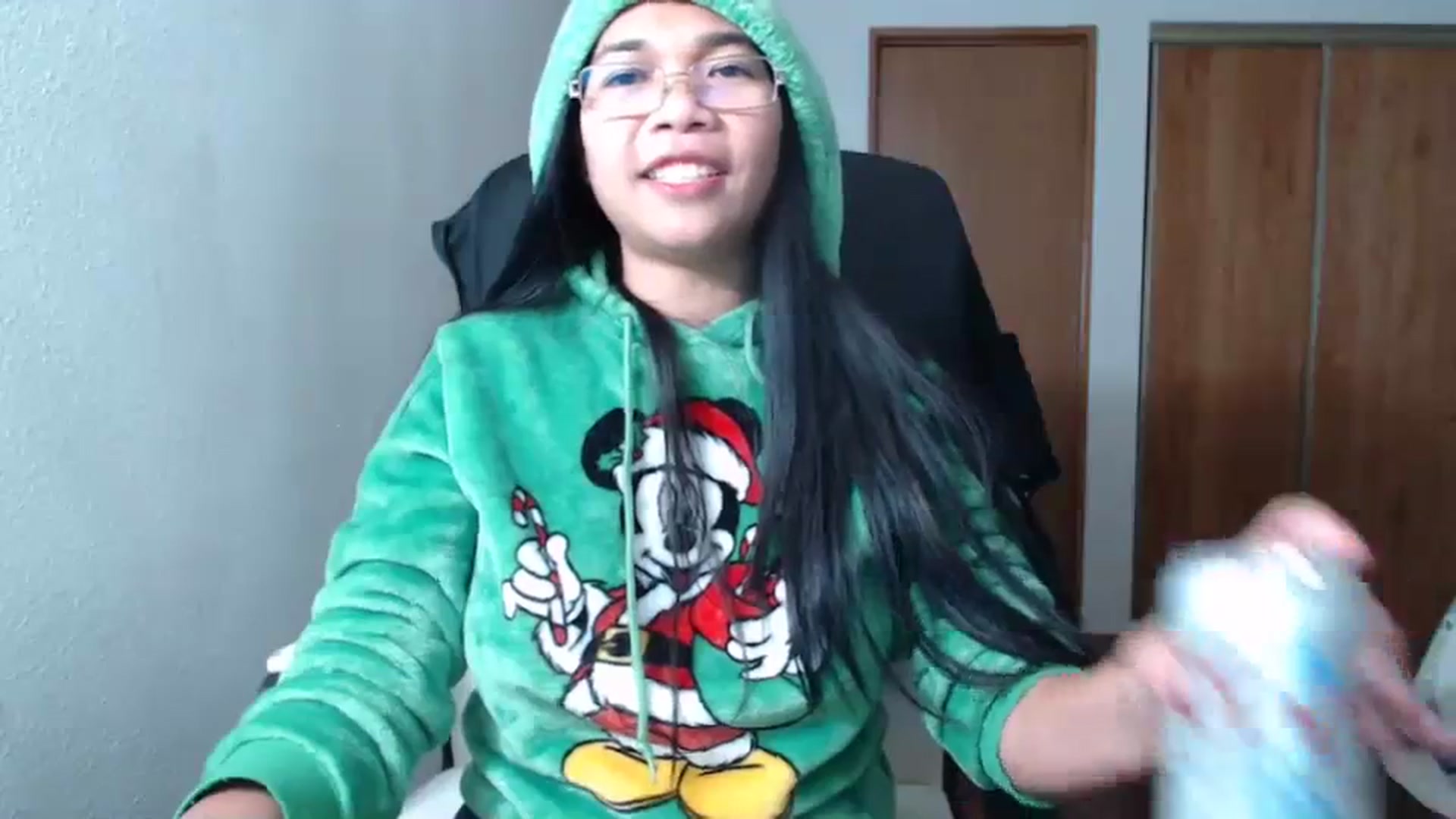 Gallery image thumbnail from Littlekai2023's myfreecams stream on, 11/22/2023, 02:47 image 14 of 20
