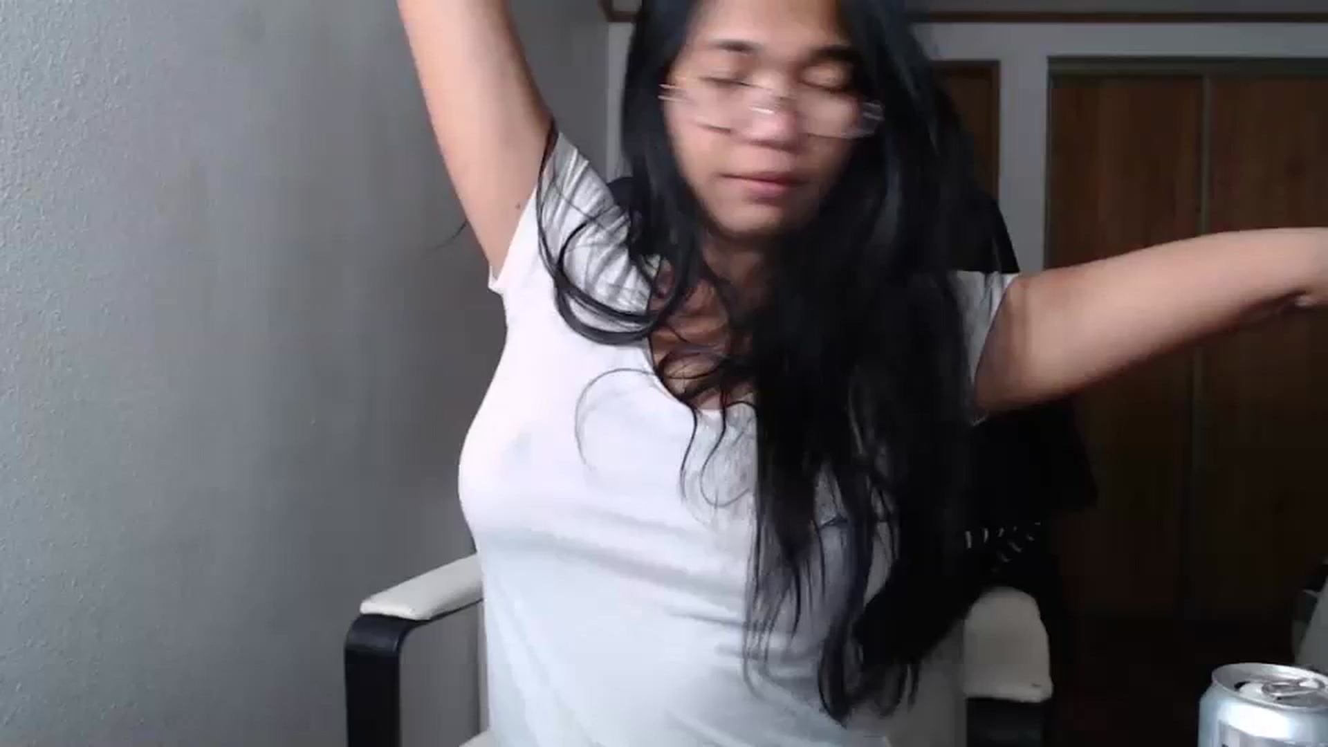 Gallery image thumbnail from Littlekai2023's myfreecams stream on, 11/24/2023, 06:14 image 1 of 20