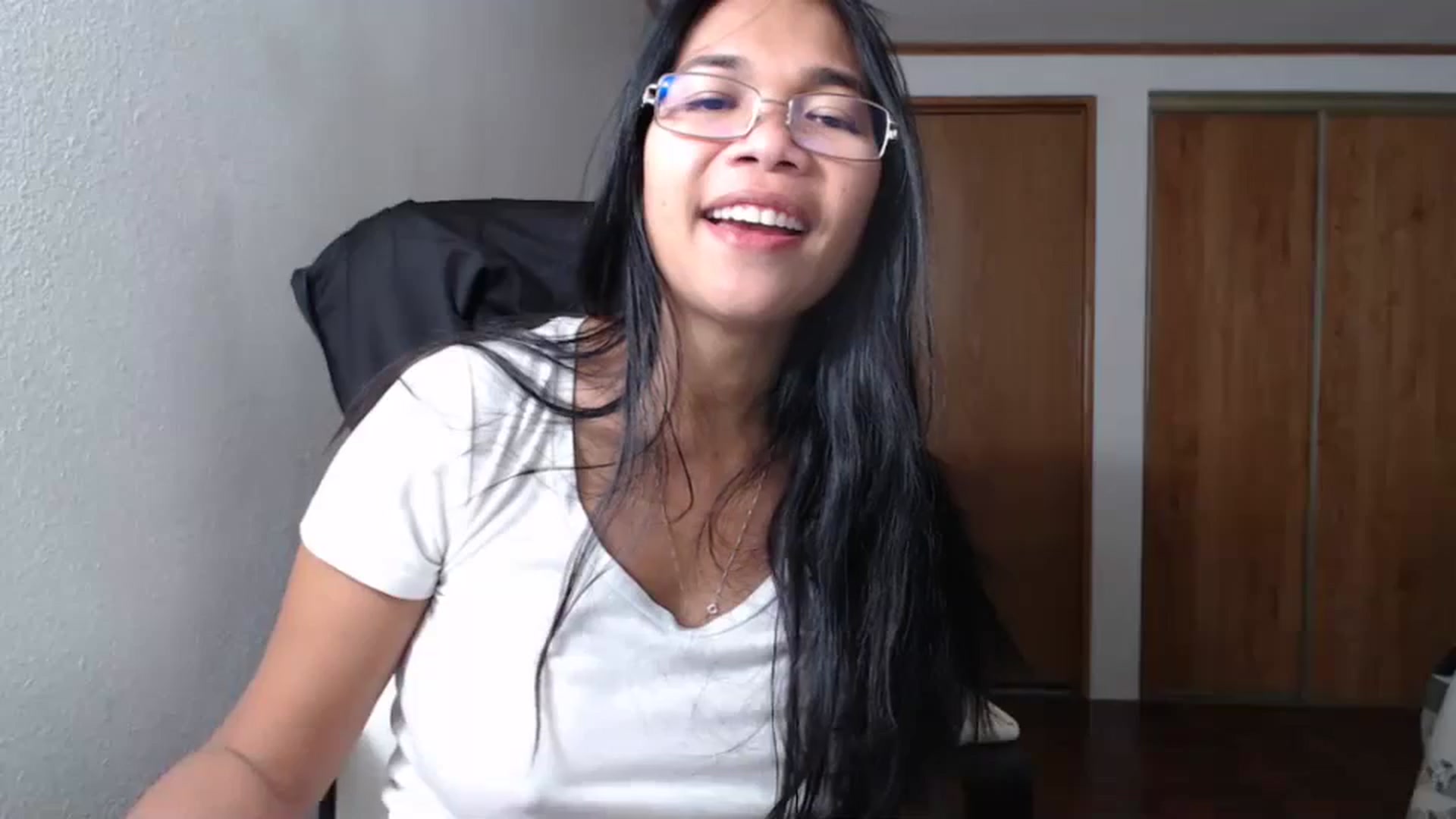 Gallery image thumbnail from Littlekai2023's myfreecams stream on, 11/24/2023, 06:14 image 19 of 20