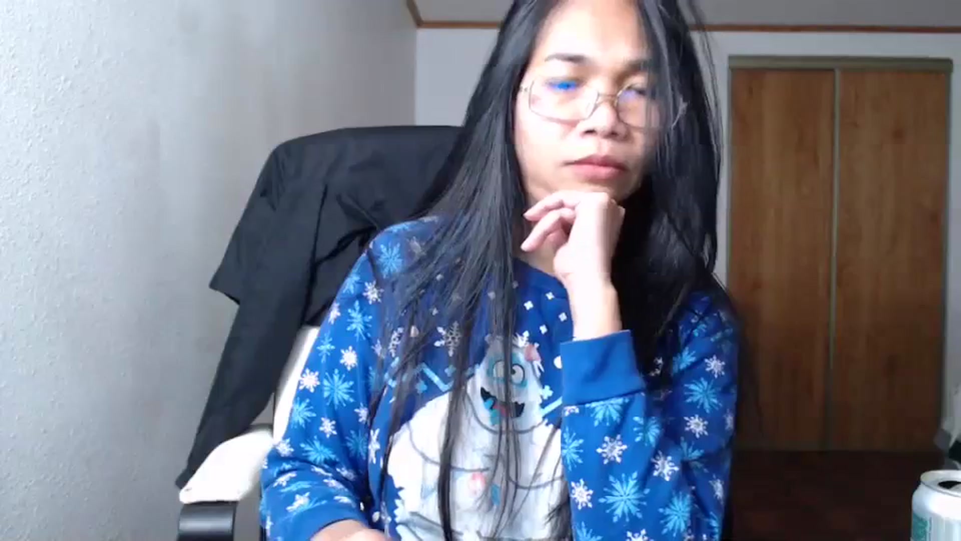 Gallery image thumbnail from Littlekai2023's myfreecams stream on, 12/04/2023, 03:08 image 17 of 20