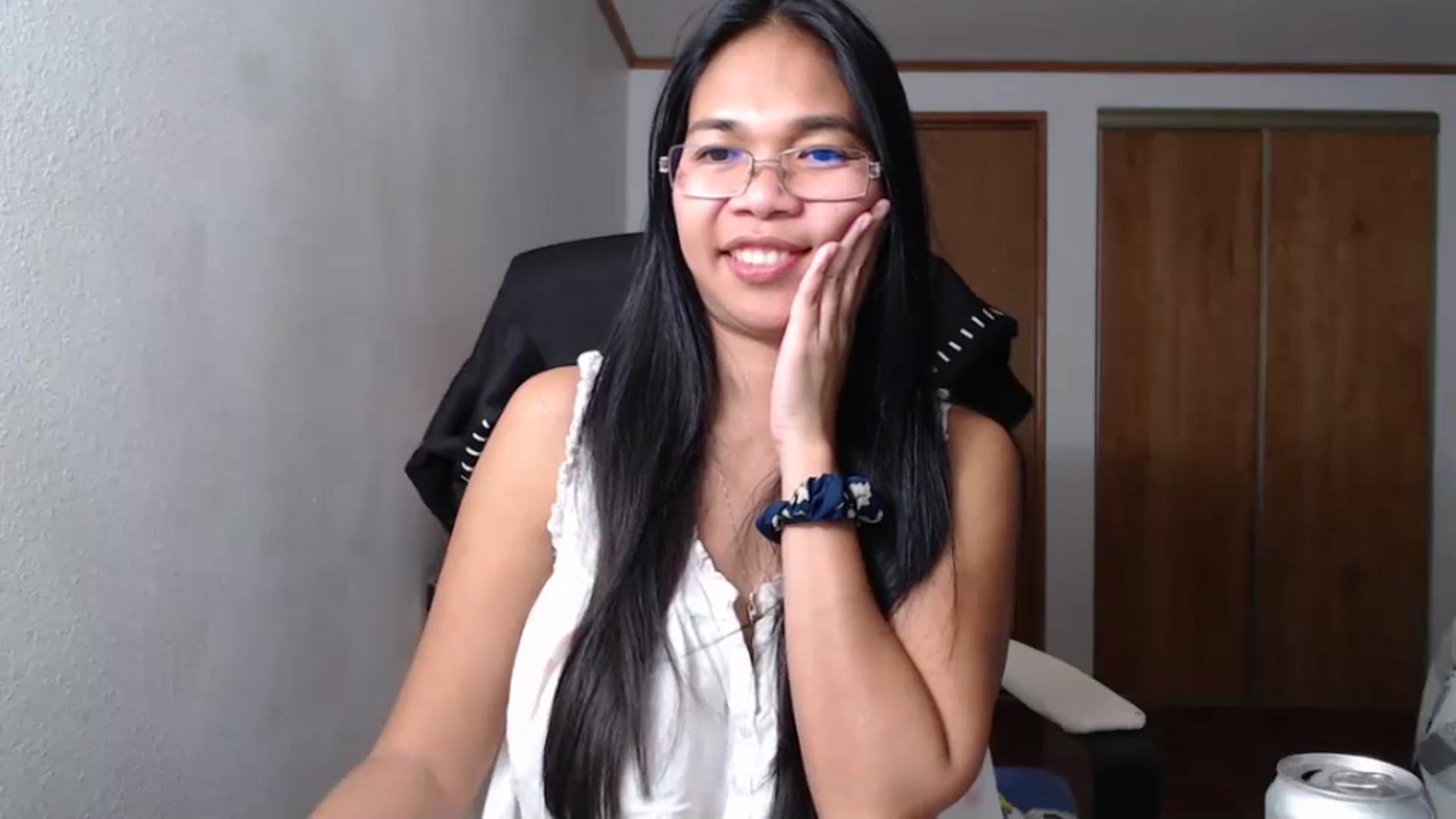 Gallery image thumbnail from Littlekai2023's myfreecams stream on, 12/11/2023, 03:11 image 15 of 20