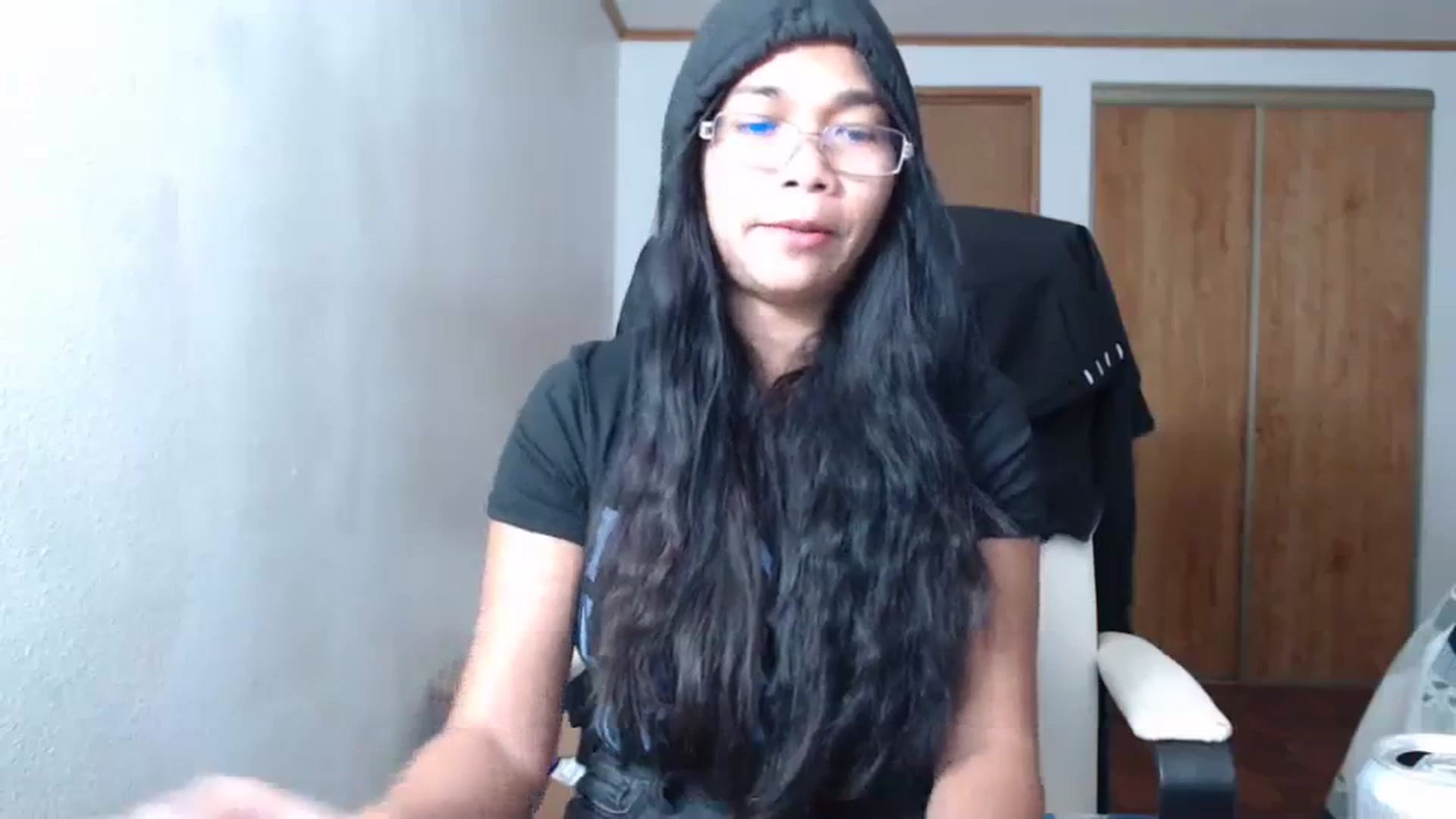 Gallery image thumbnail from Littlekai2023's myfreecams stream on, 12/17/2023, 23:25 image 7 of 20