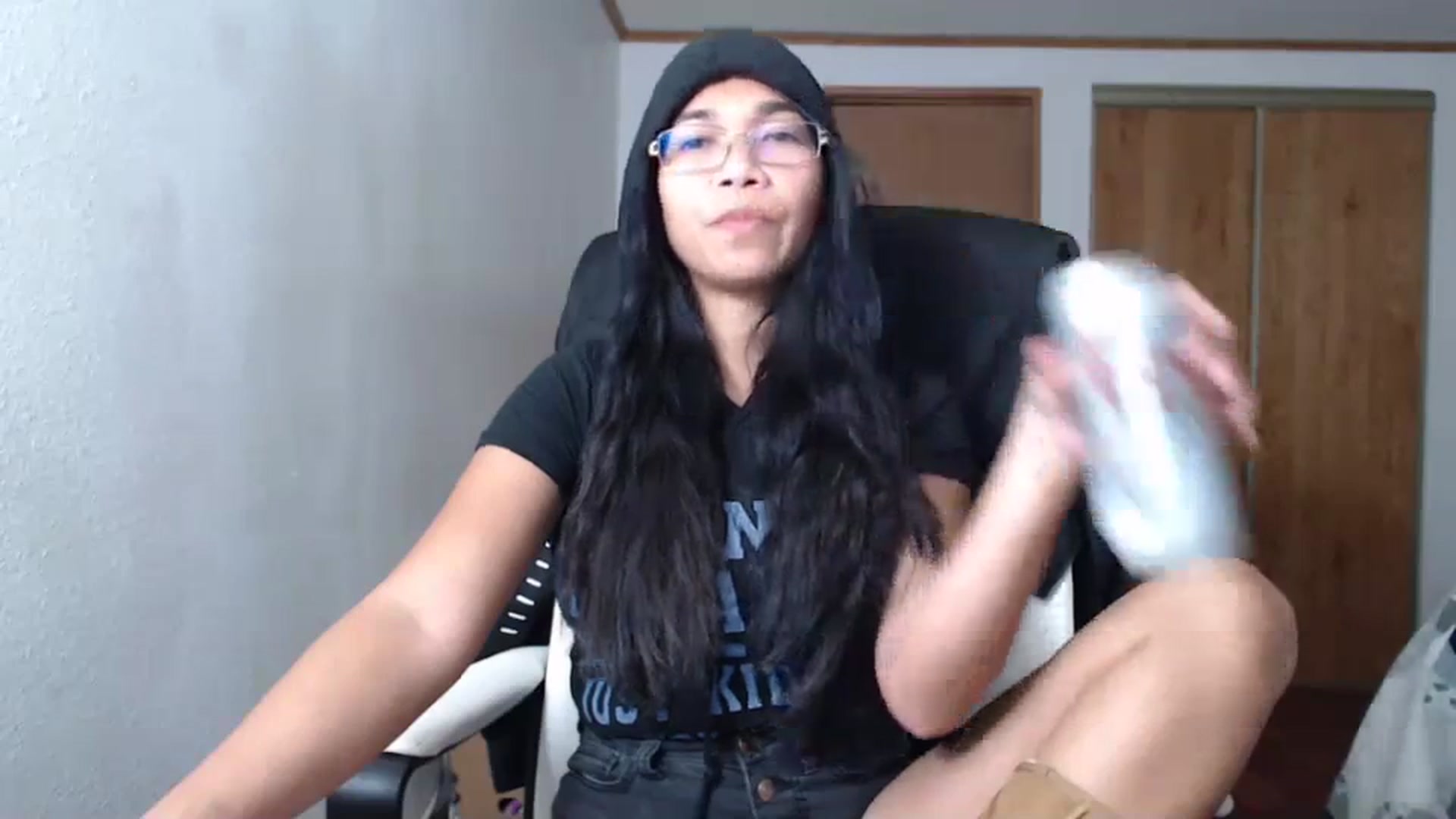 Gallery image thumbnail from Littlekai2023's myfreecams stream on, 12/17/2023, 23:25 image 10 of 20