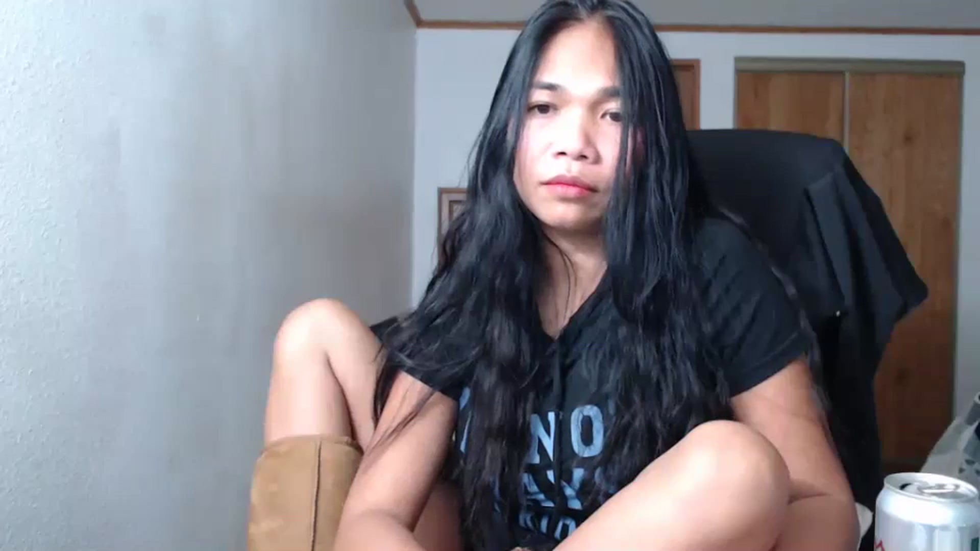Gallery image thumbnail from Littlekai2023's myfreecams stream on, 12/17/2023, 23:25 image 17 of 20
