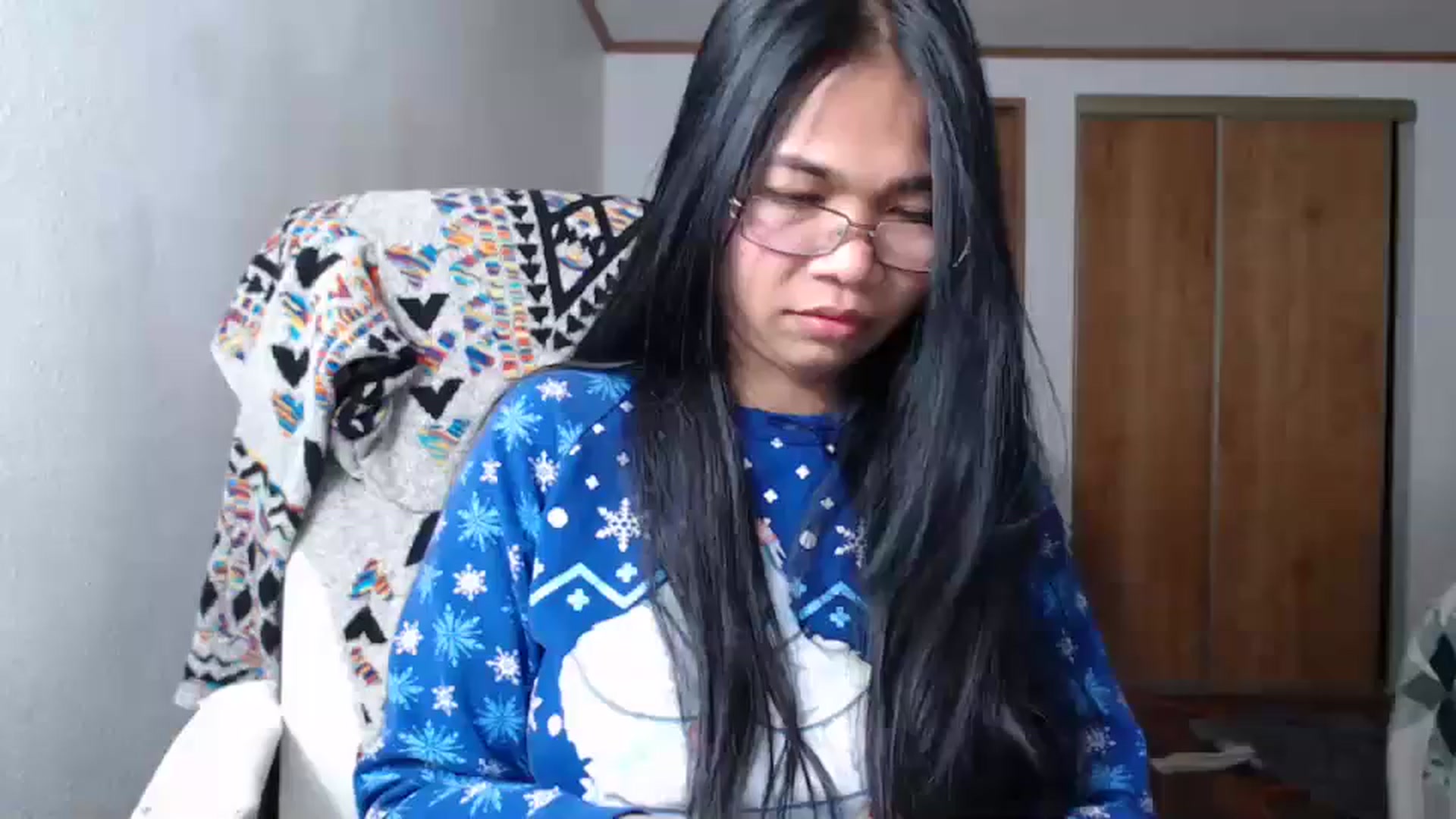 Gallery image thumbnail from Littlekai2023's myfreecams stream on, 12/24/2023, 02:26 image 19 of 20