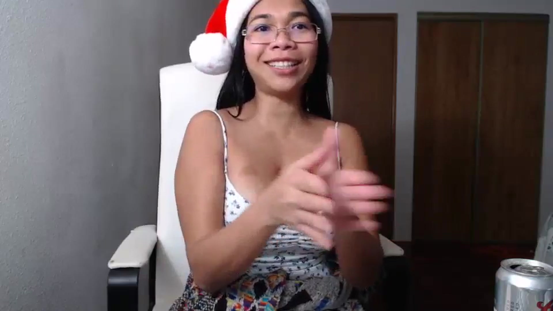Gallery image thumbnail from Littlekai2023's myfreecams stream on, 12/24/2023, 19:55 image 8 of 20
