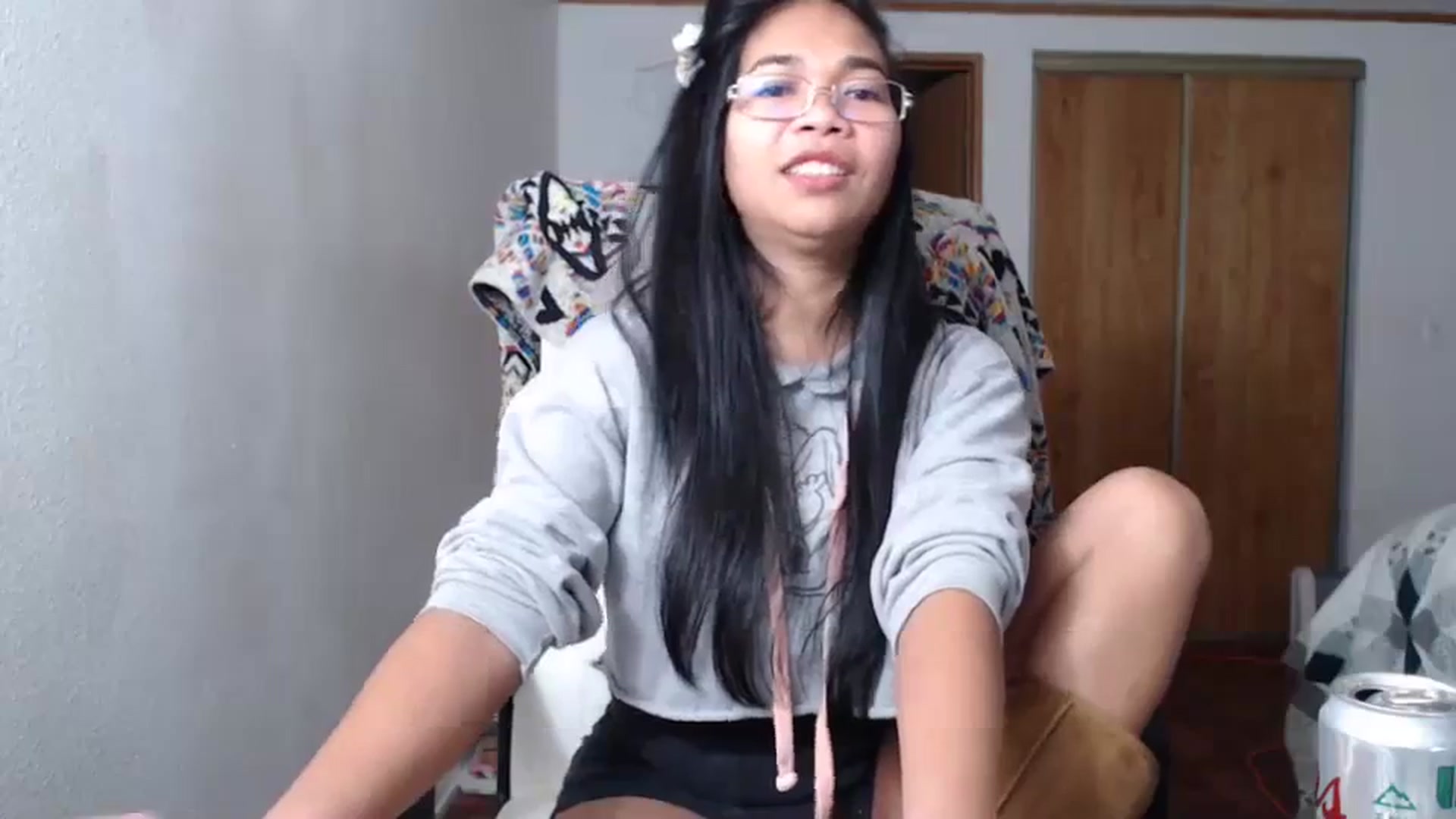 Gallery image thumbnail from Littlekai2023's myfreecams stream on, 12/27/2023, 01:16 image 17 of 20