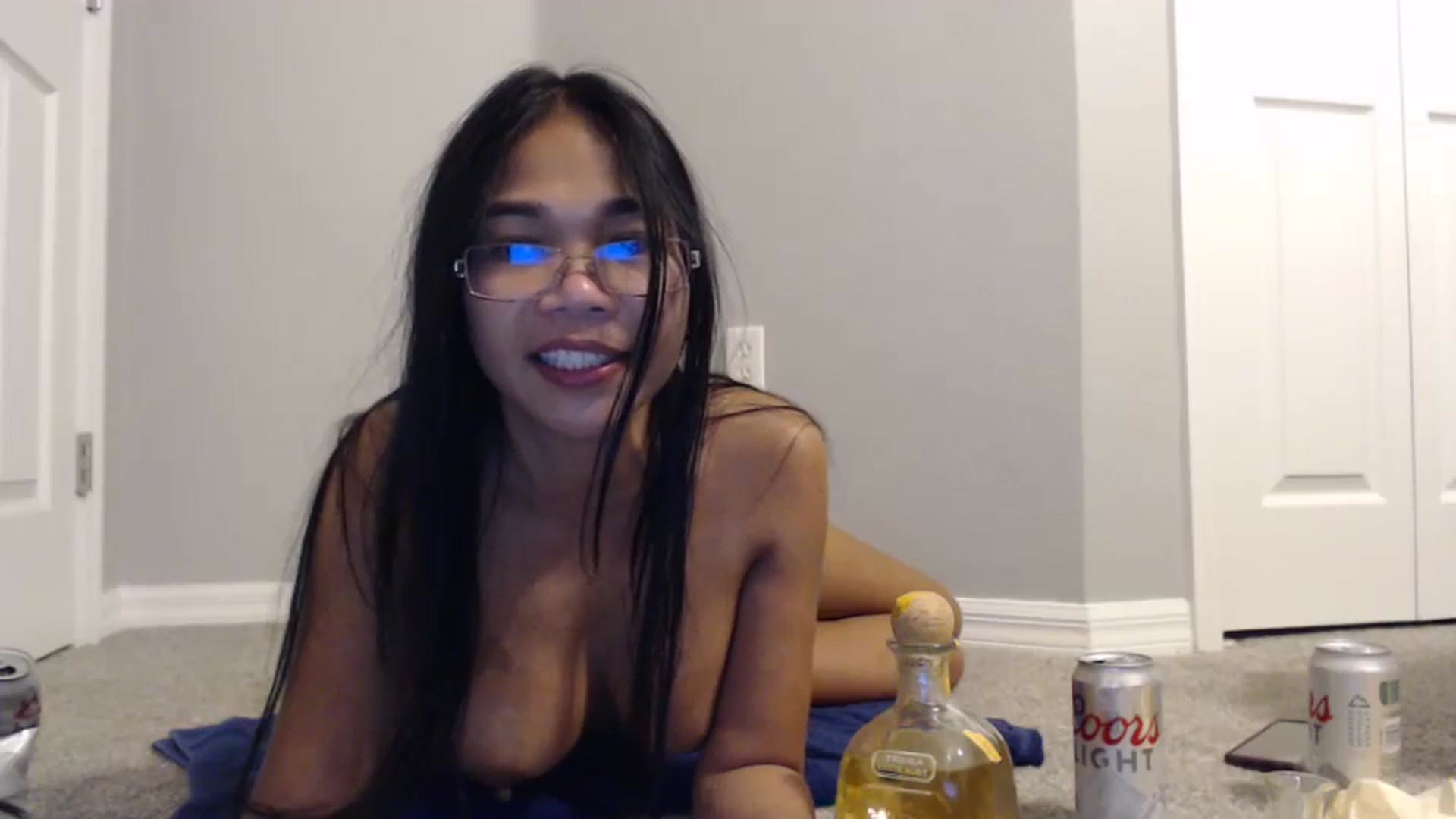 Gallery image thumbnail from Littlekai2023's myfreecams stream on, 01/28/2024, 01:46 image 16 of 20