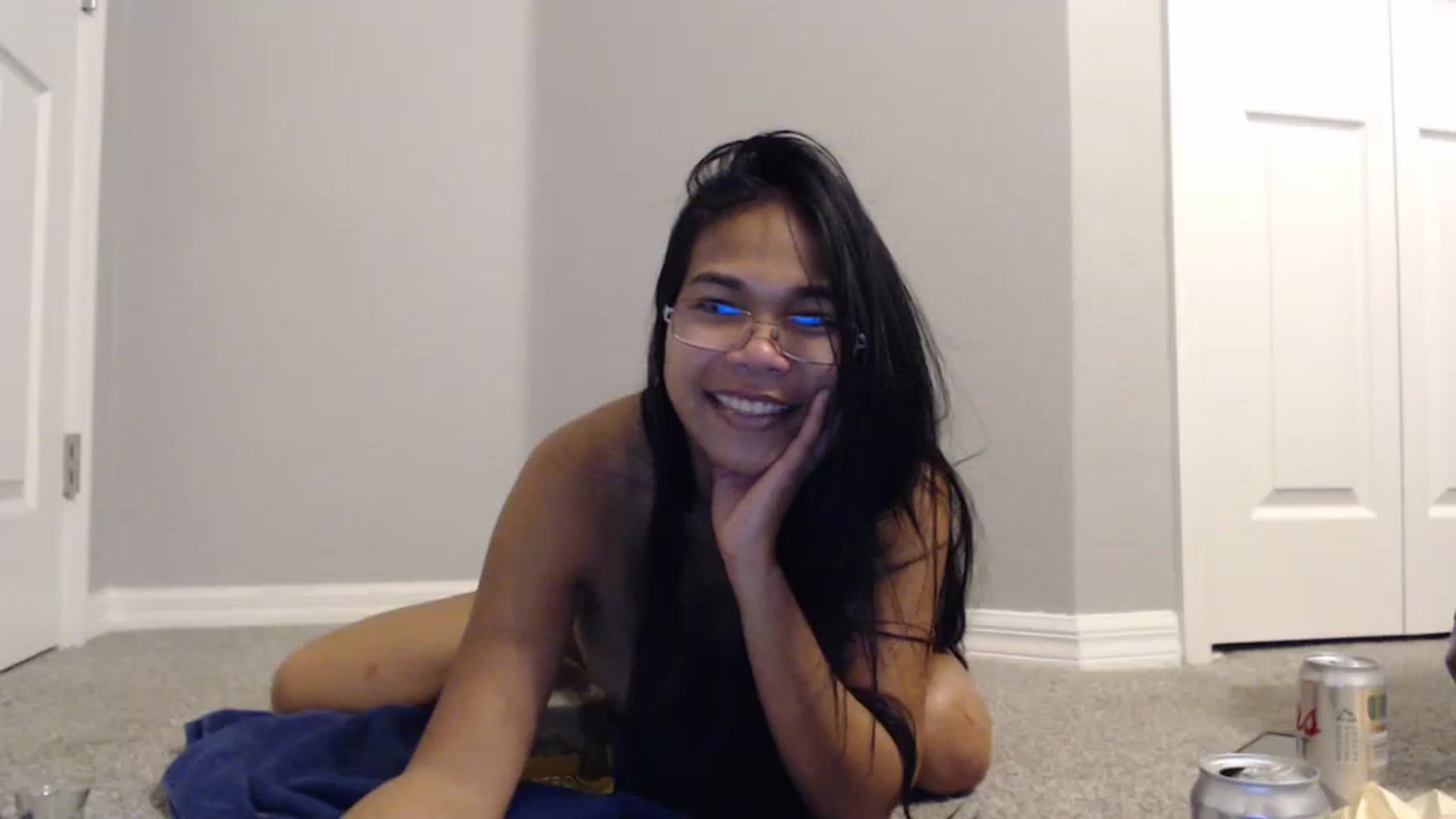 Gallery image thumbnail from Littlekai2023's myfreecams stream on, 01/28/2024, 02:05 image 10 of 20