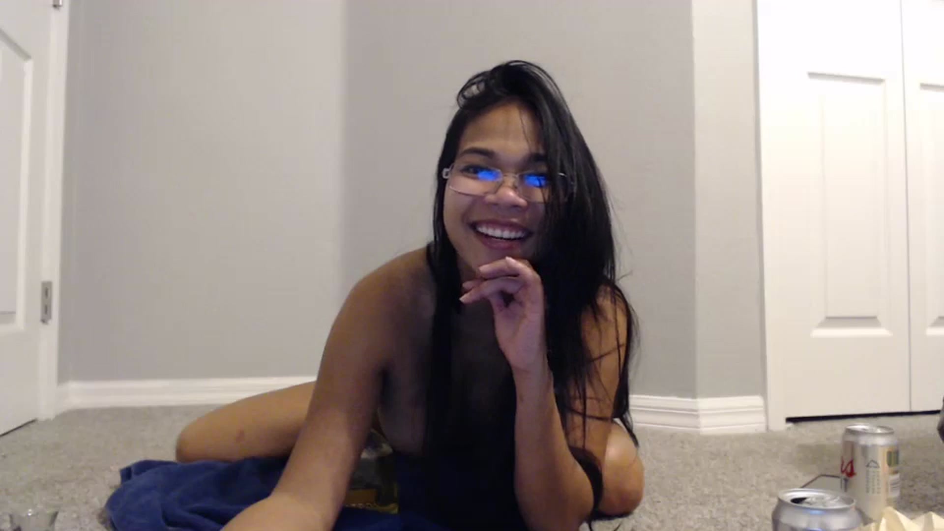 Gallery image thumbnail from Littlekai2023's myfreecams stream on, 01/28/2024, 02:05 image 9 of 20