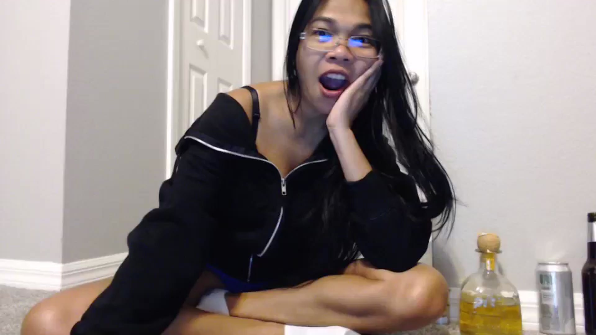 Gallery image thumbnail from Littlekai2023's myfreecams stream on, 01/31/2024, 01:08 image 1 of 20