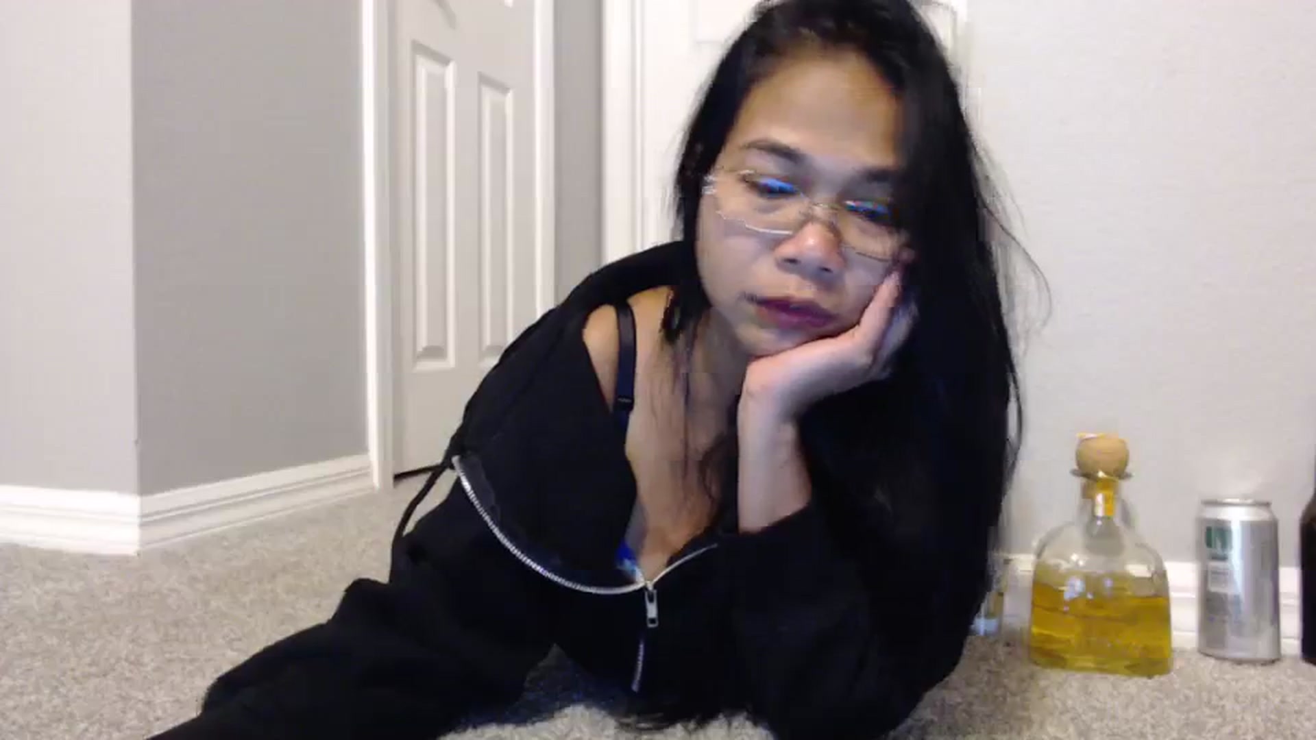 Gallery image thumbnail from Littlekai2023's myfreecams stream on, 01/31/2024, 01:08 image 19 of 20