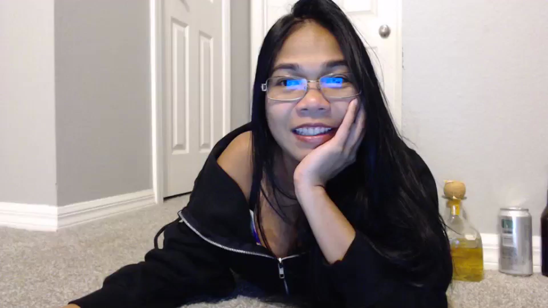 Gallery image thumbnail from Littlekai2023's myfreecams stream on, 01/31/2024, 01:08 image 13 of 20