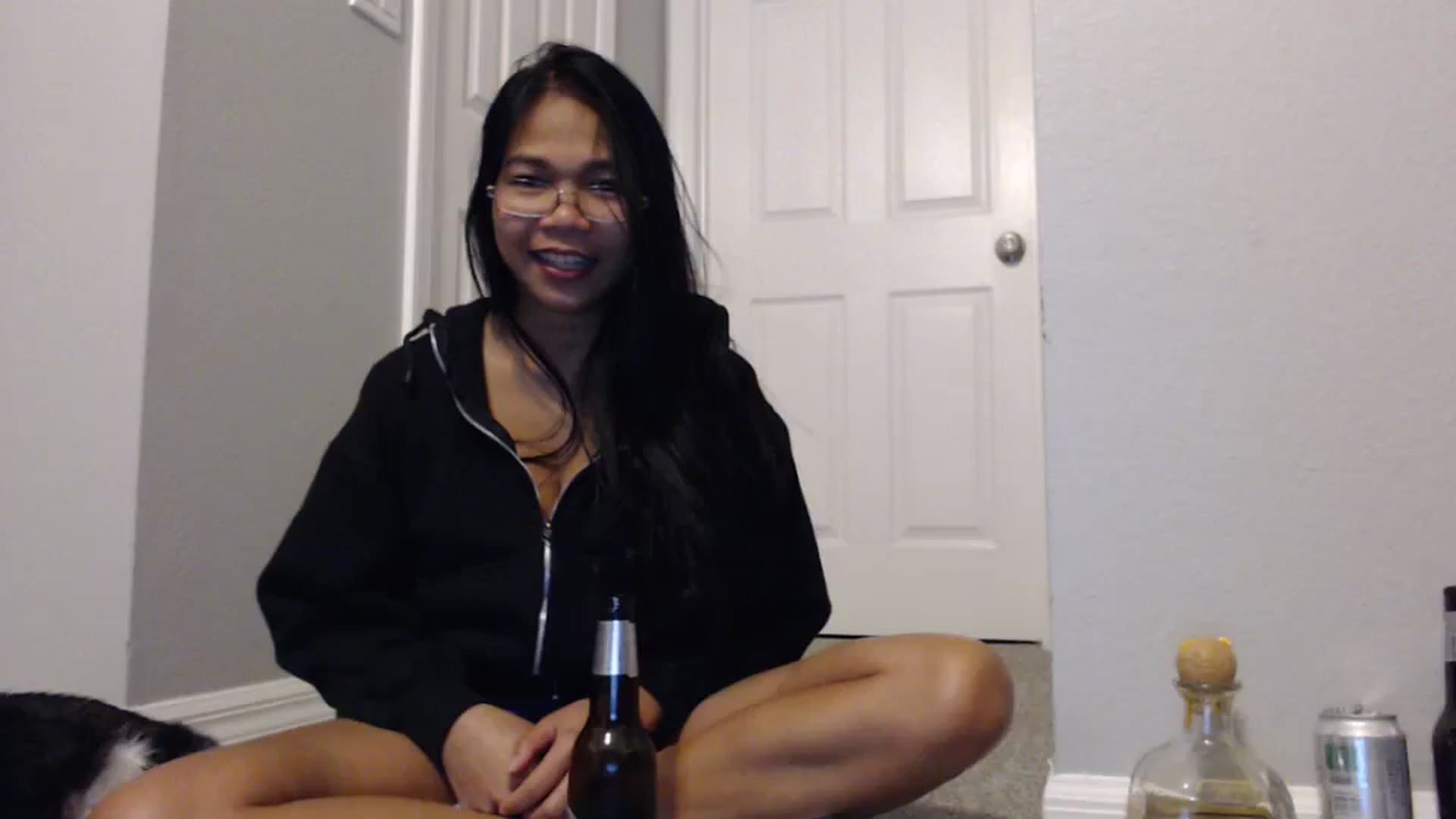 Gallery image thumbnail from Littlekai2023's myfreecams stream on, 01/31/2024, 03:50 image 14 of 20