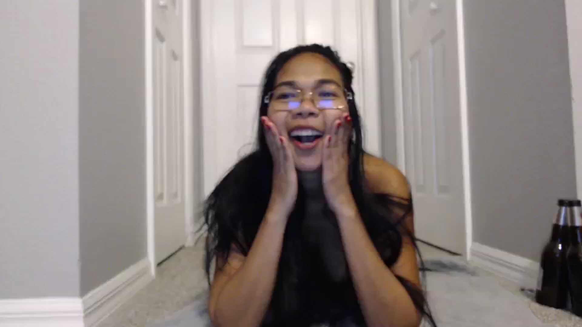Gallery image thumbnail from Littlekai2023's myfreecams stream on, 02/05/2024, 03:17 image 6 of 20