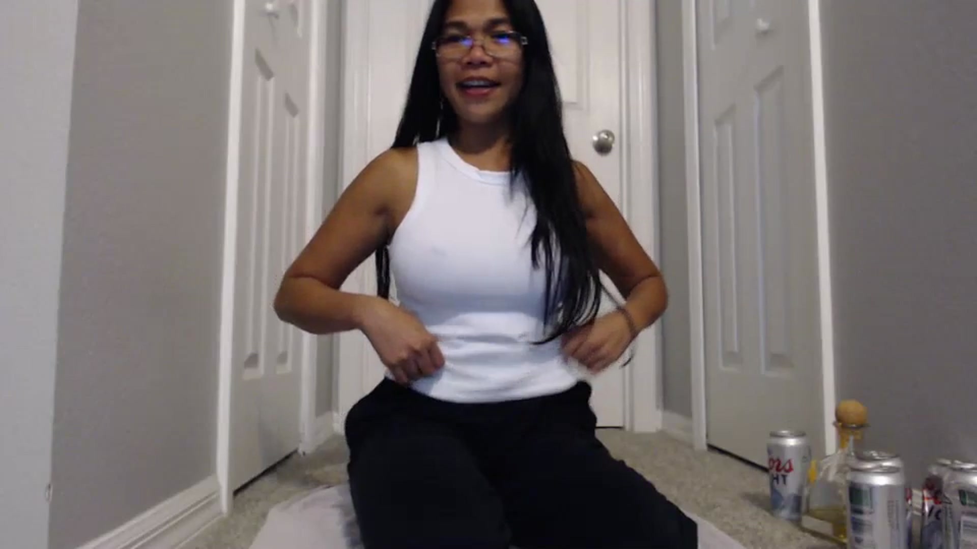 Gallery image thumbnail from Littlekai2023's myfreecams stream on, 02/07/2024, 04:39 image 14 of 20