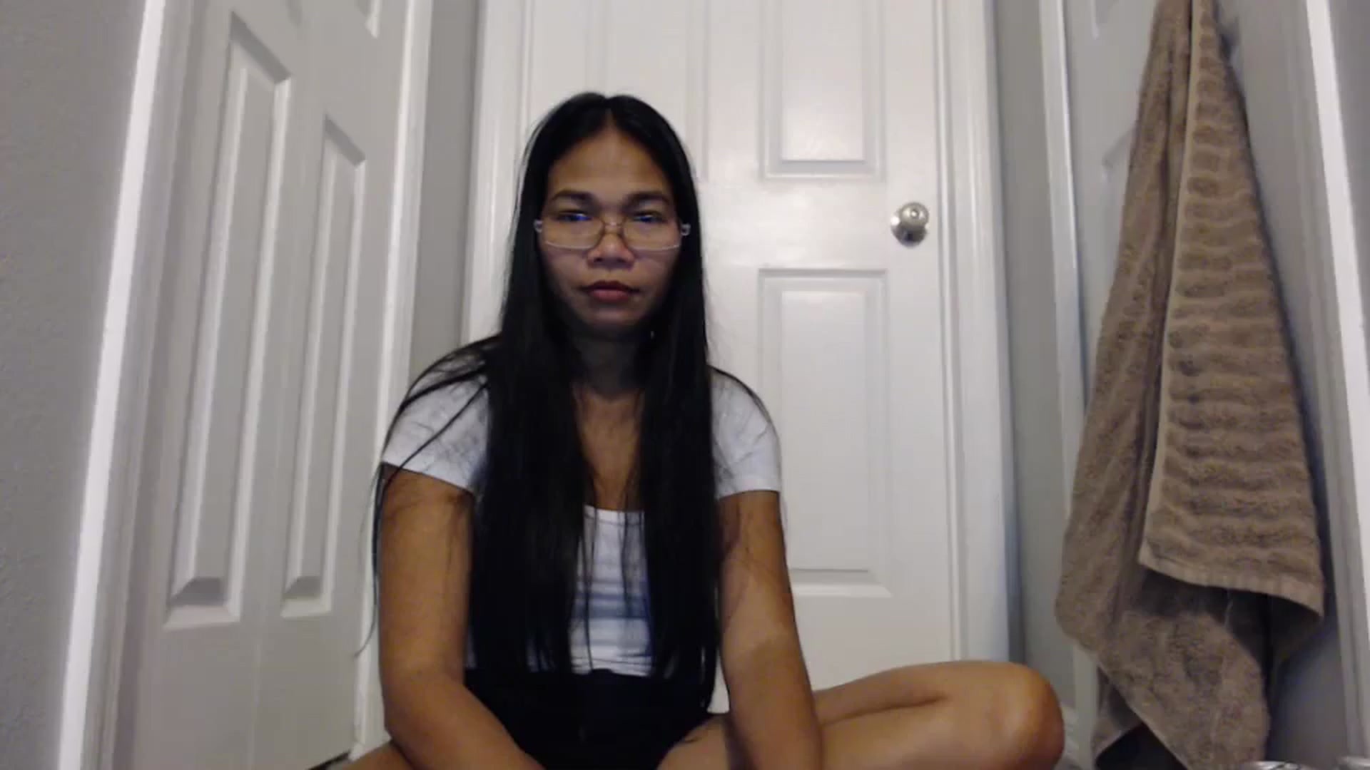 Gallery image thumbnail from Littlekai2023's myfreecams stream on, 02/08/2024, 02:31 image 10 of 20