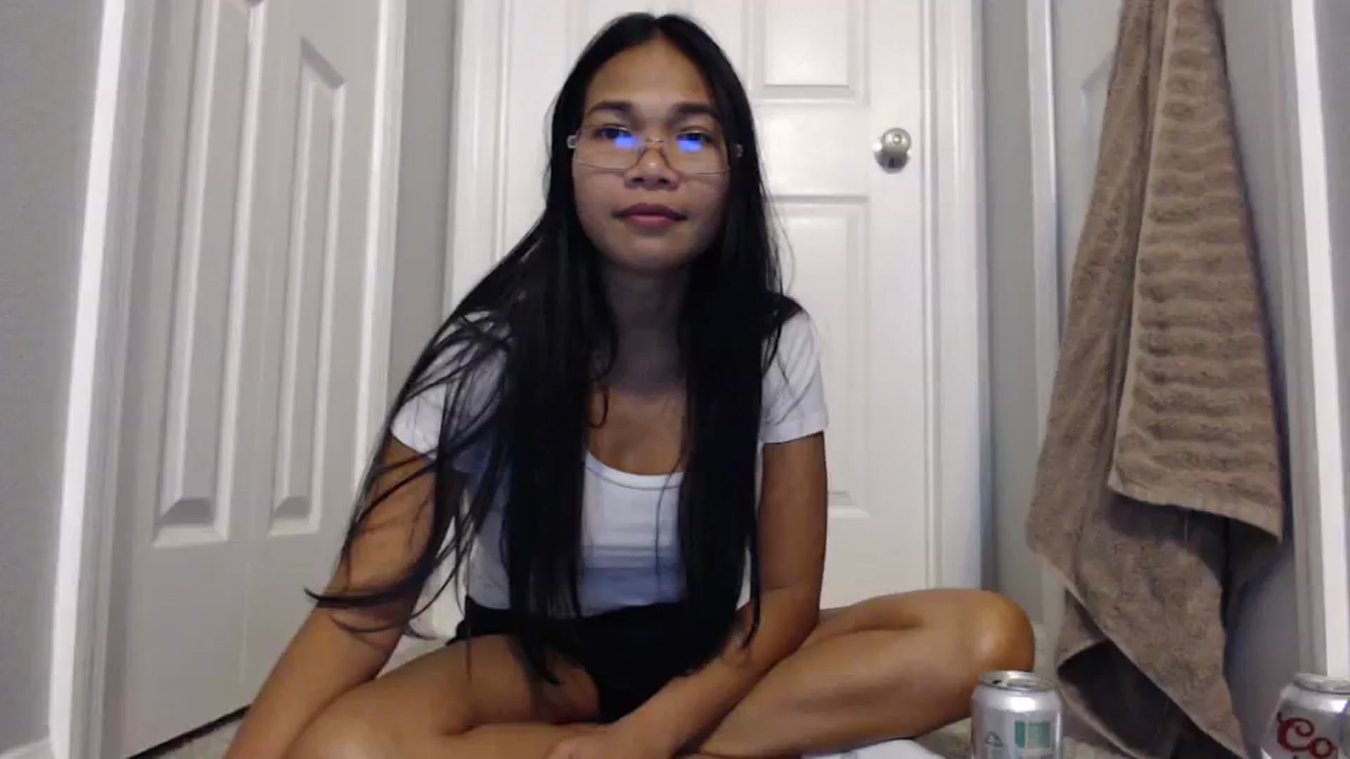 Gallery image thumbnail from Littlekai2023's myfreecams stream on, 02/08/2024, 02:31 image 20 of 20