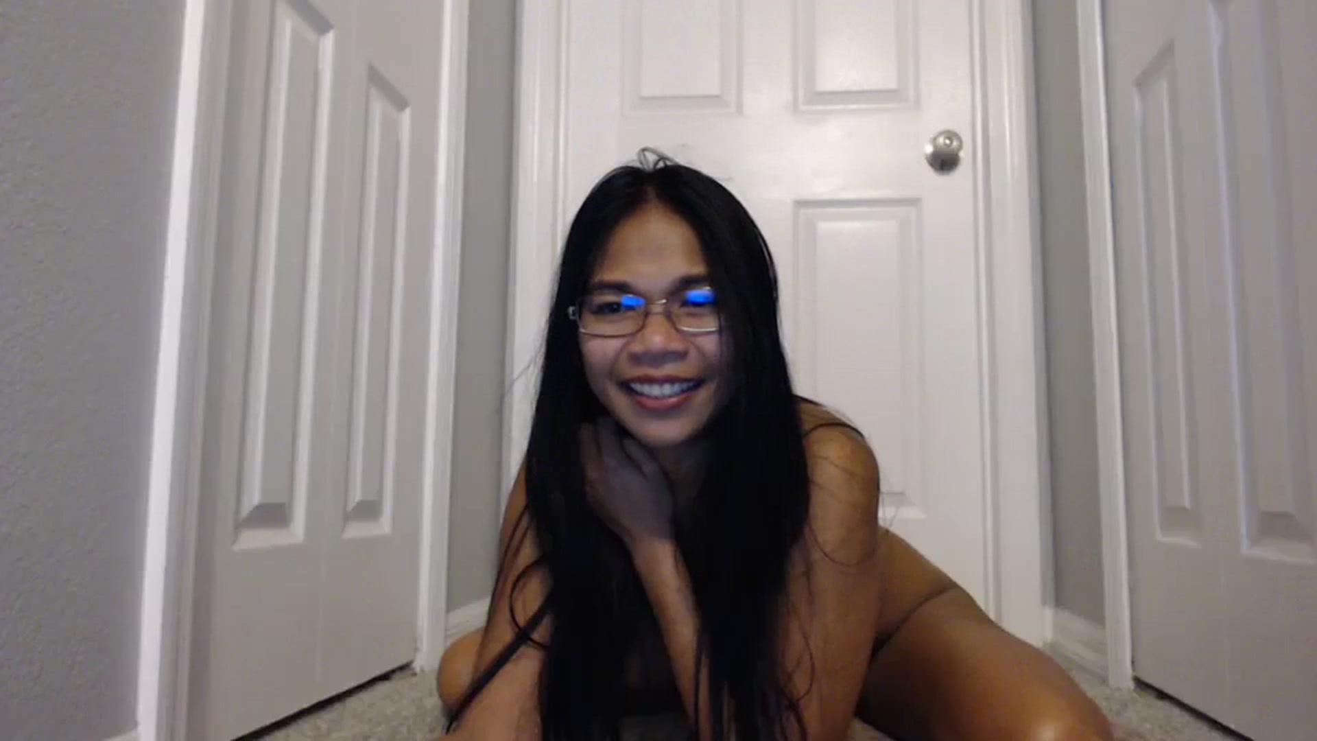 Gallery image thumbnail from Littlekai2023's myfreecams stream on, 02/08/2024, 03:57 image 16 of 20