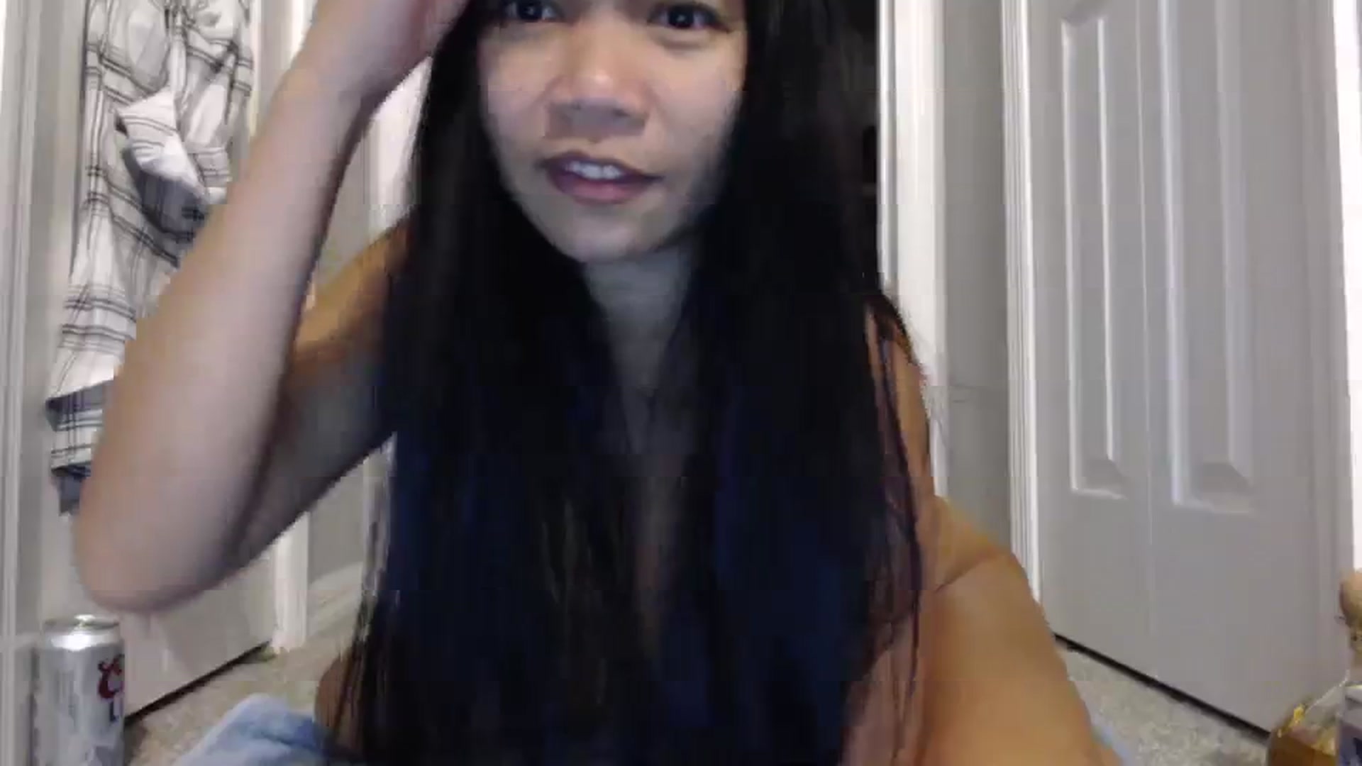 Gallery image thumbnail from Littlekai2023's myfreecams stream on, 02/11/2024, 04:01 image 11 of 20