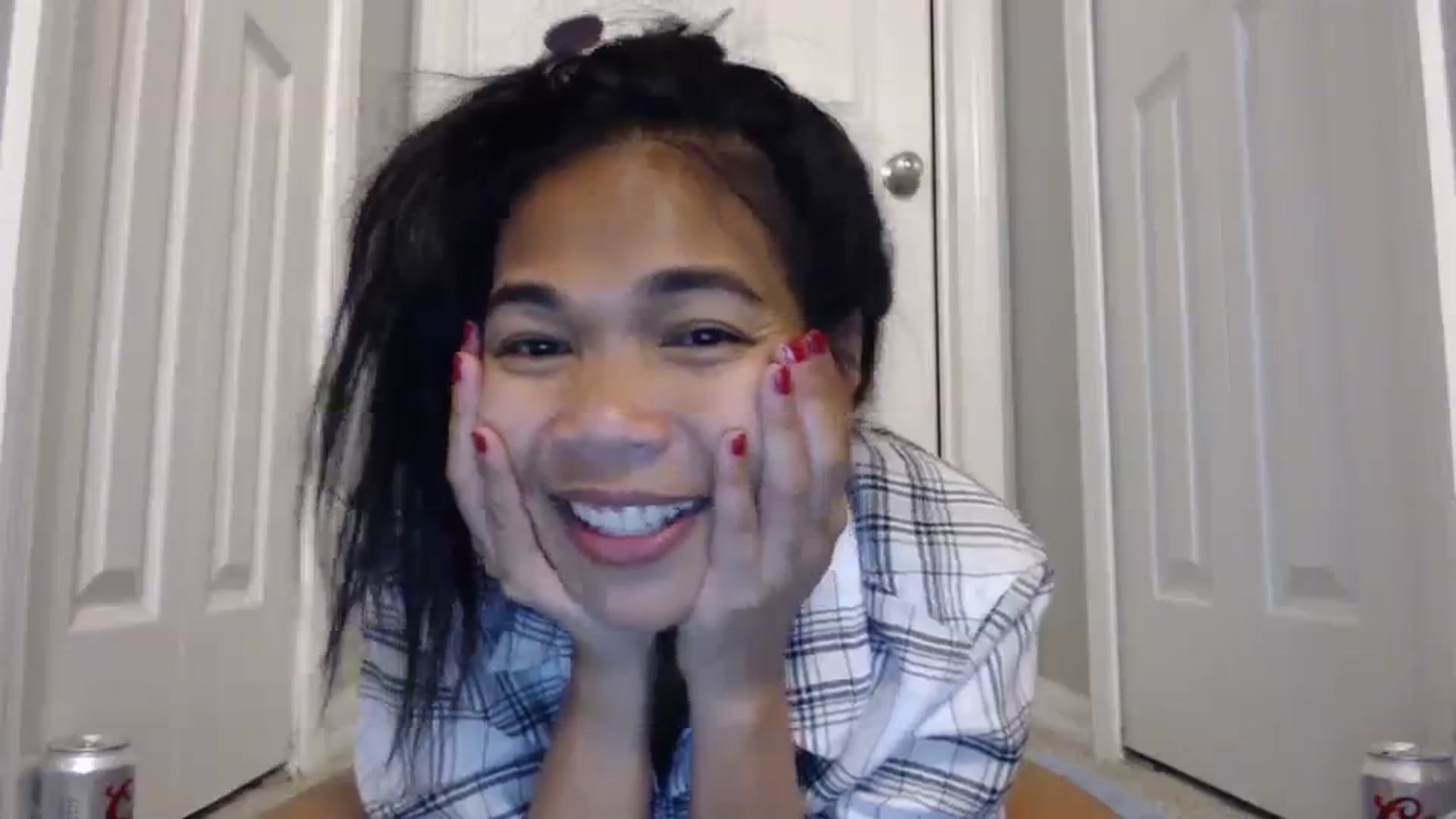 Gallery image thumbnail from Littlekai2023's myfreecams stream on, 02/11/2024, 04:01 image 19 of 20