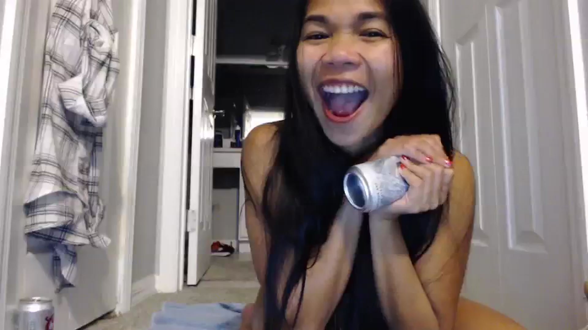 Gallery image thumbnail from Littlekai2023's myfreecams stream on, 02/11/2024, 04:01 image 10 of 20