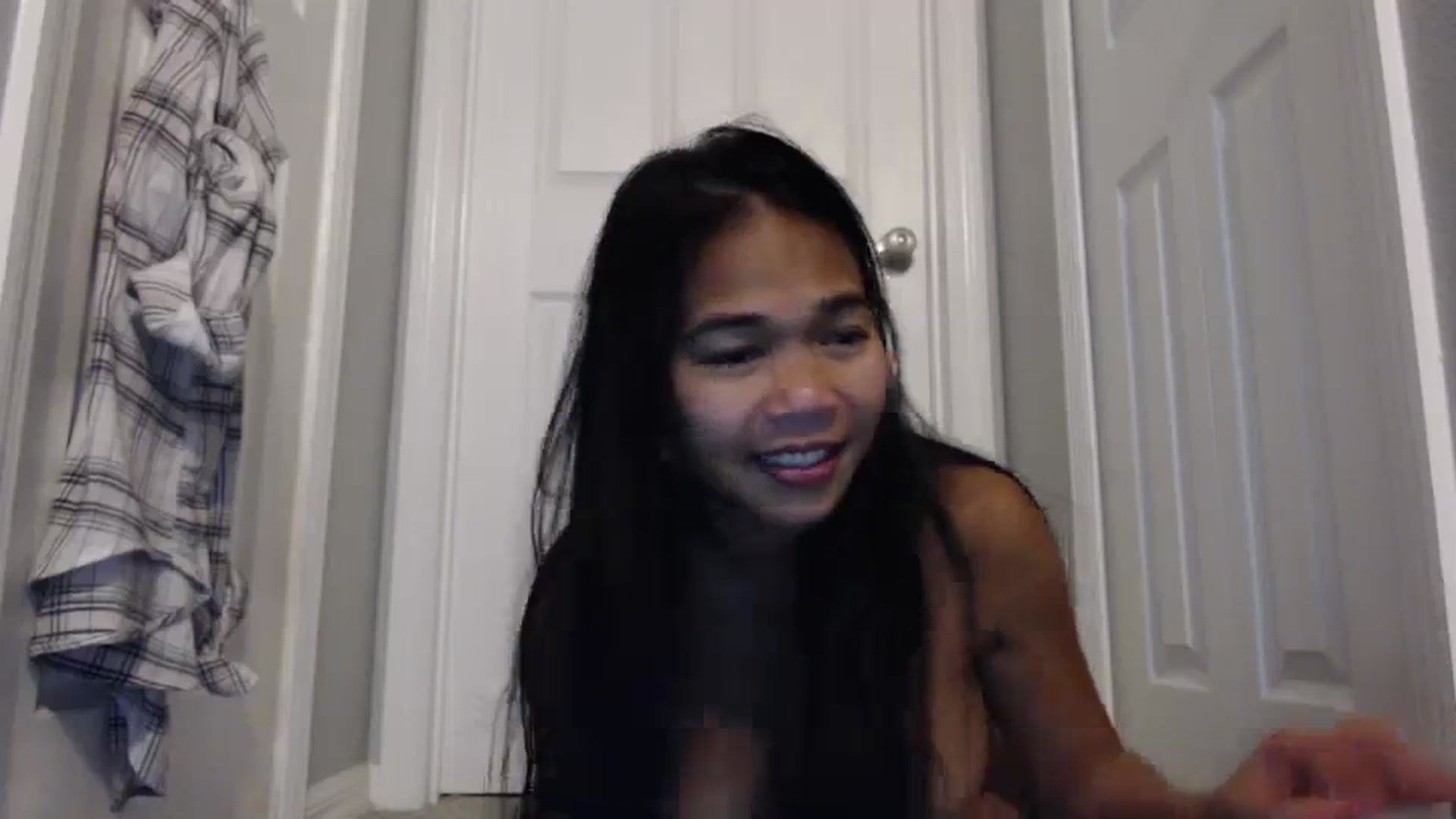 Gallery image thumbnail from Littlekai2023's myfreecams stream on, 02/11/2024, 04:01 image 14 of 20