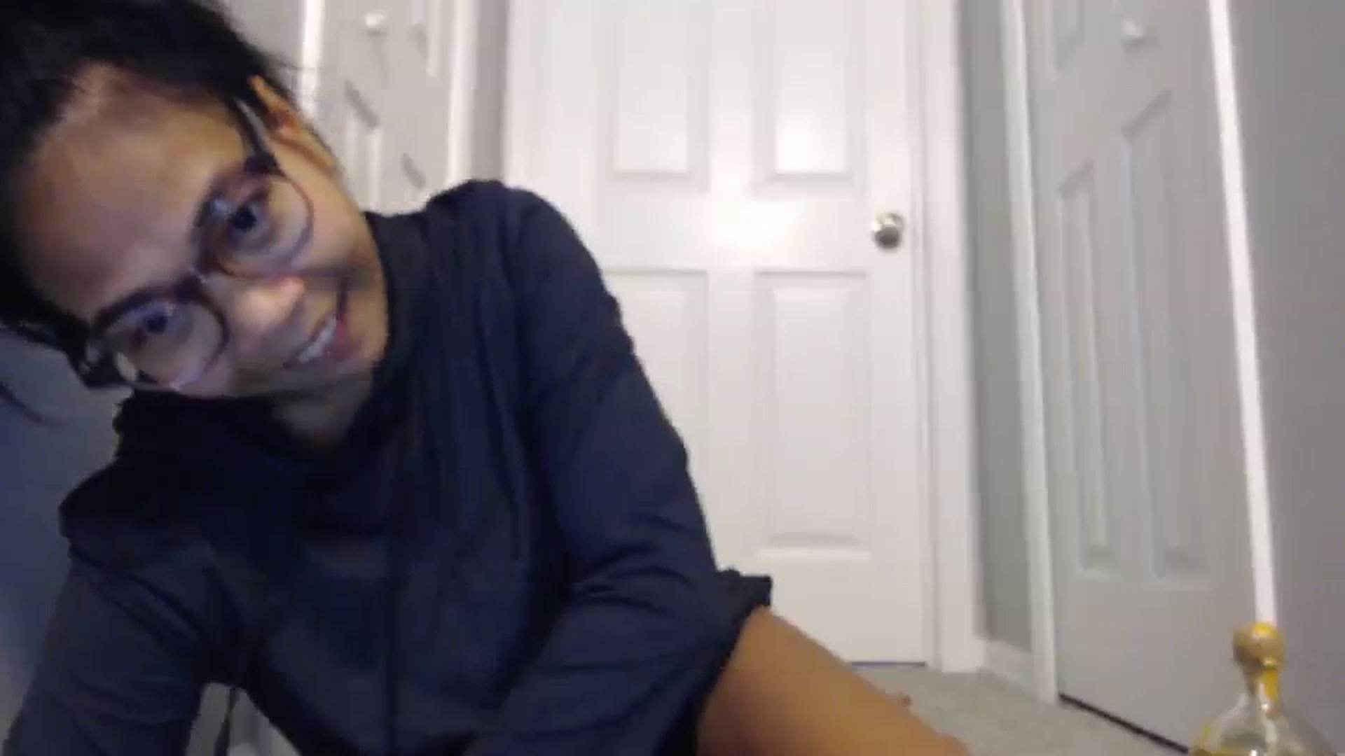 Gallery image thumbnail from Littlekai2023's myfreecams stream on, 02/12/2024, 24:00 image 2 of 20