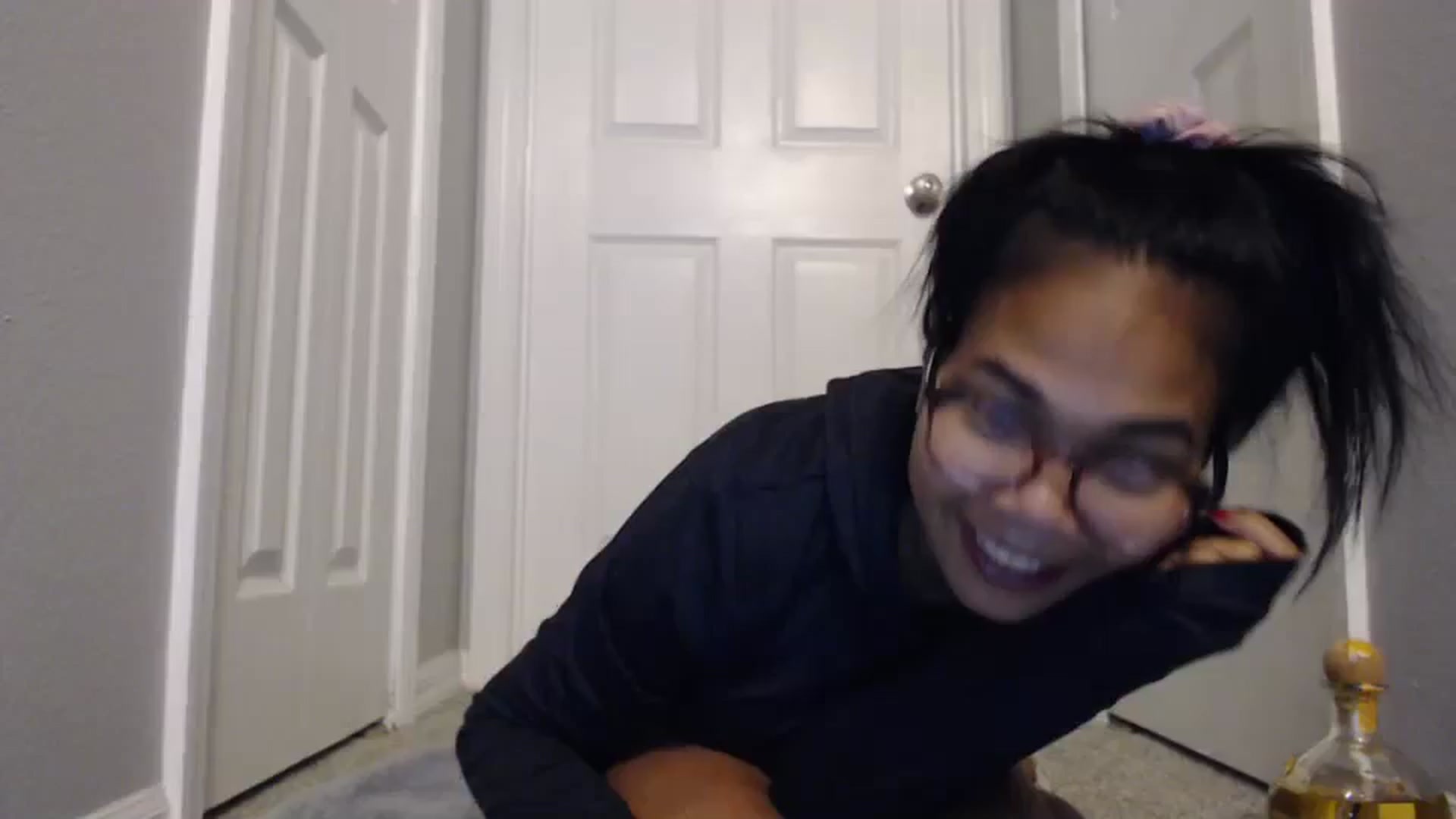 Gallery image thumbnail from Littlekai2023's myfreecams stream on, 02/12/2024, 24:00 image 13 of 20