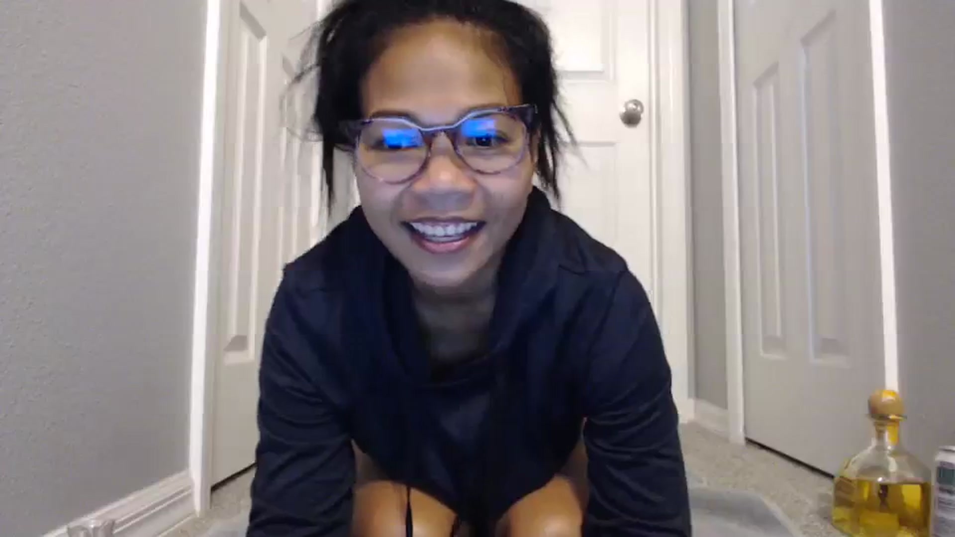 Gallery image thumbnail from Littlekai2023's myfreecams stream on, 02/12/2024, 24:00 image 10 of 20