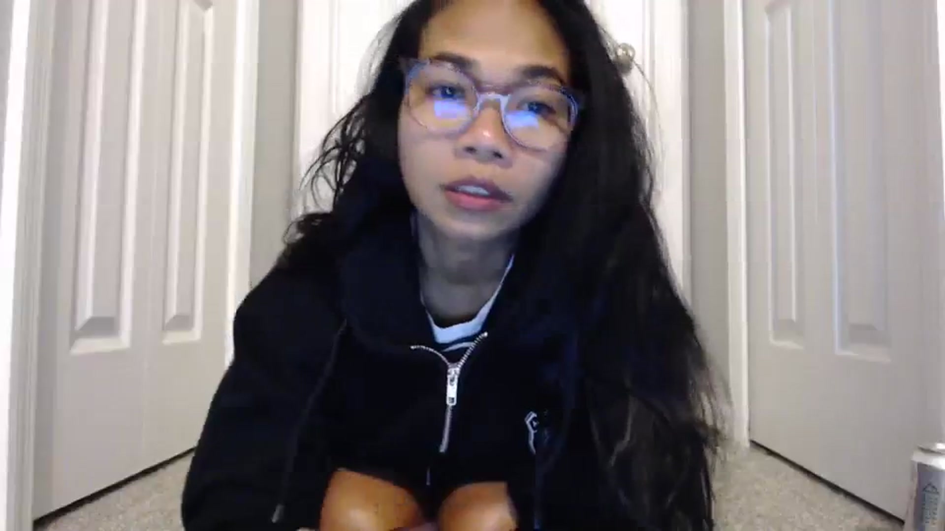 Gallery image thumbnail from Littlekai2023's myfreecams stream on, 02/13/2024, 05:11 image 3 of 20