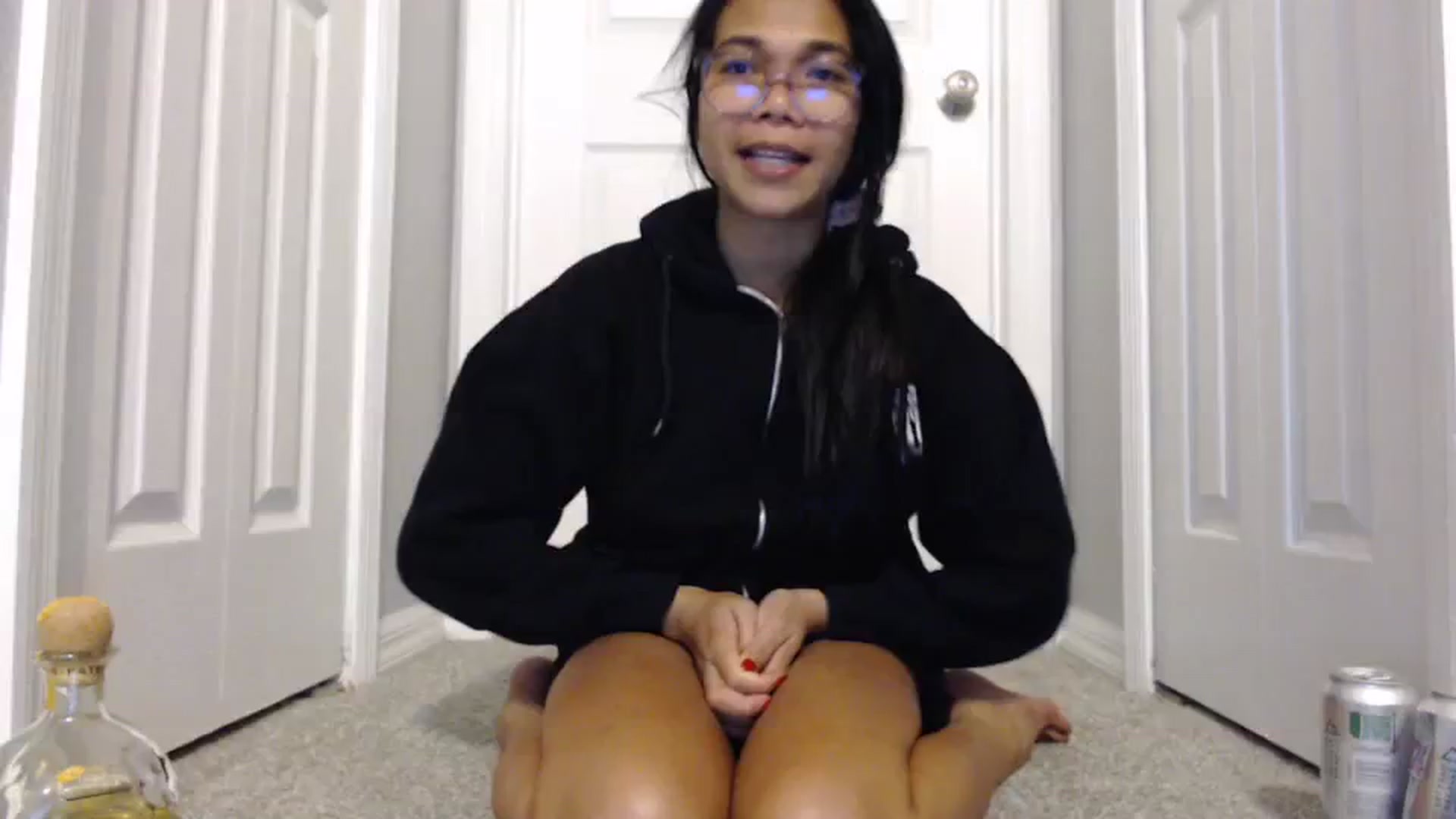 Gallery image thumbnail from Littlekai2023's myfreecams stream on, 02/13/2024, 05:11 image 18 of 20