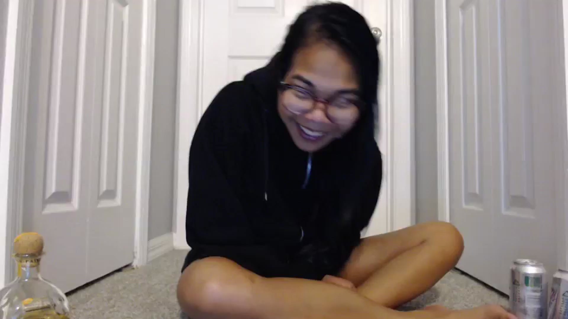 Gallery image thumbnail from Littlekai2023's myfreecams stream on, 02/13/2024, 05:11 image 19 of 20