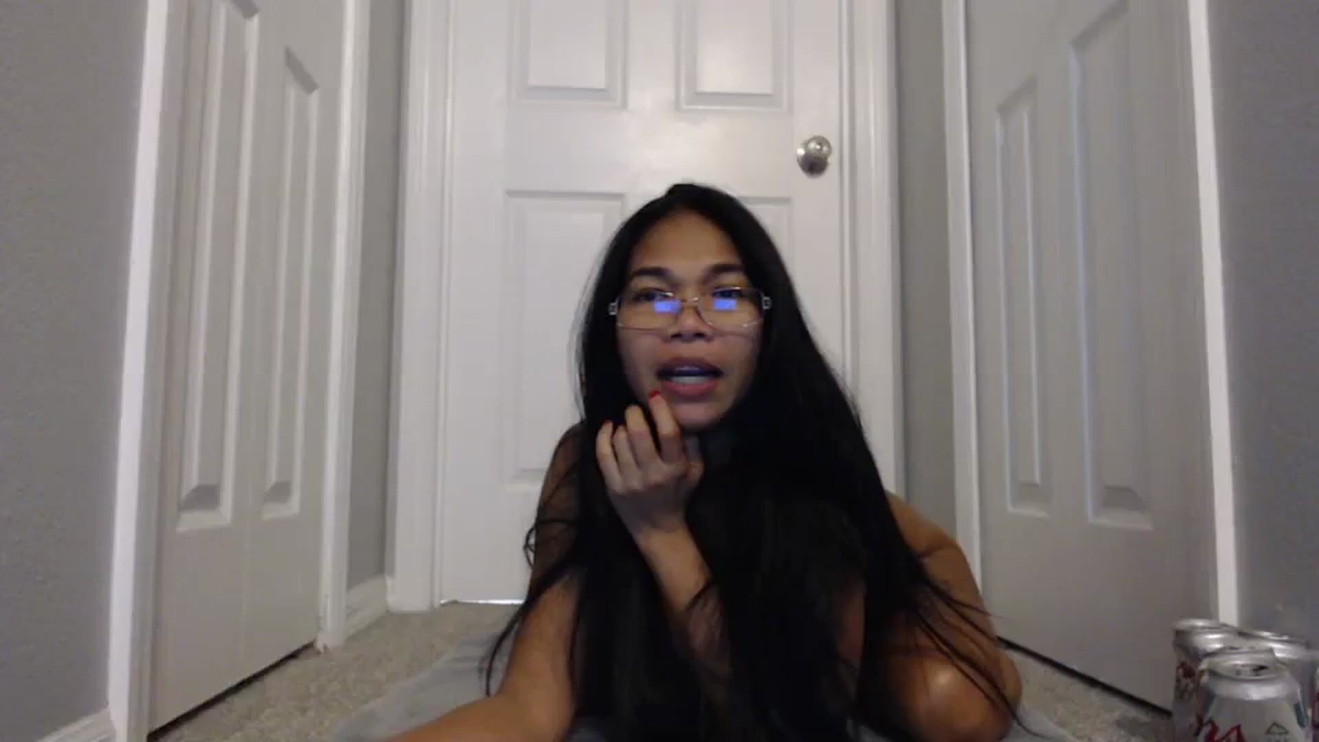 Gallery image thumbnail from Littlekai2023's myfreecams stream on, 02/14/2024, 04:25 image 13 of 20