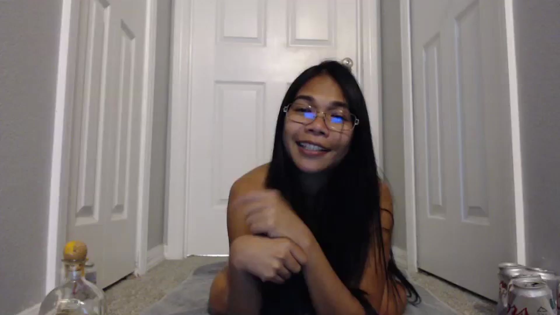 Gallery image thumbnail from Littlekai2023's myfreecams stream on, 02/14/2024, 04:25 image 17 of 20