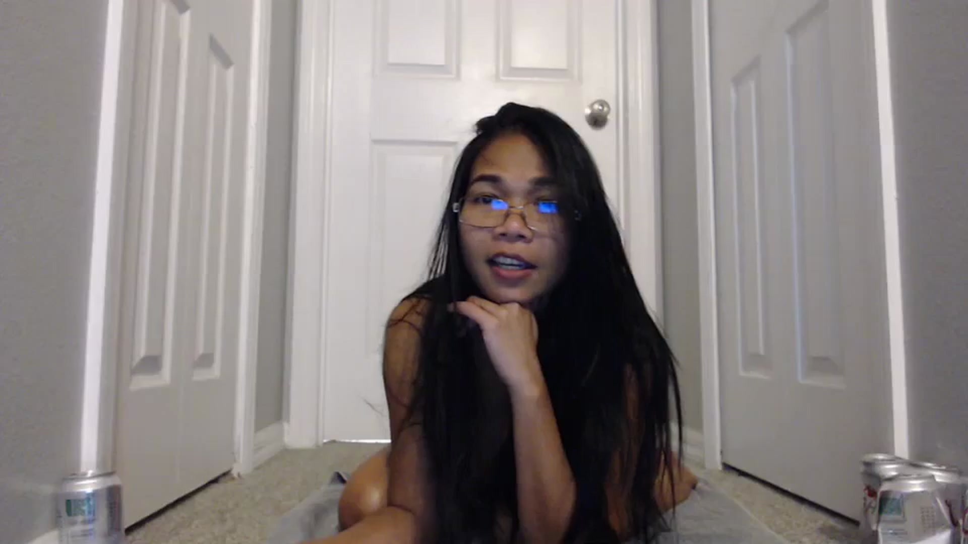 Gallery image thumbnail from Littlekai2023's myfreecams stream on, 02/14/2024, 04:25 image 10 of 20