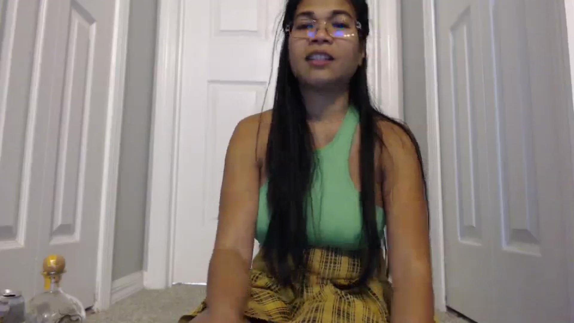 Gallery image thumbnail from Littlekai2023's myfreecams stream on, 02/17/2024, 04:05 image 2 of 20
