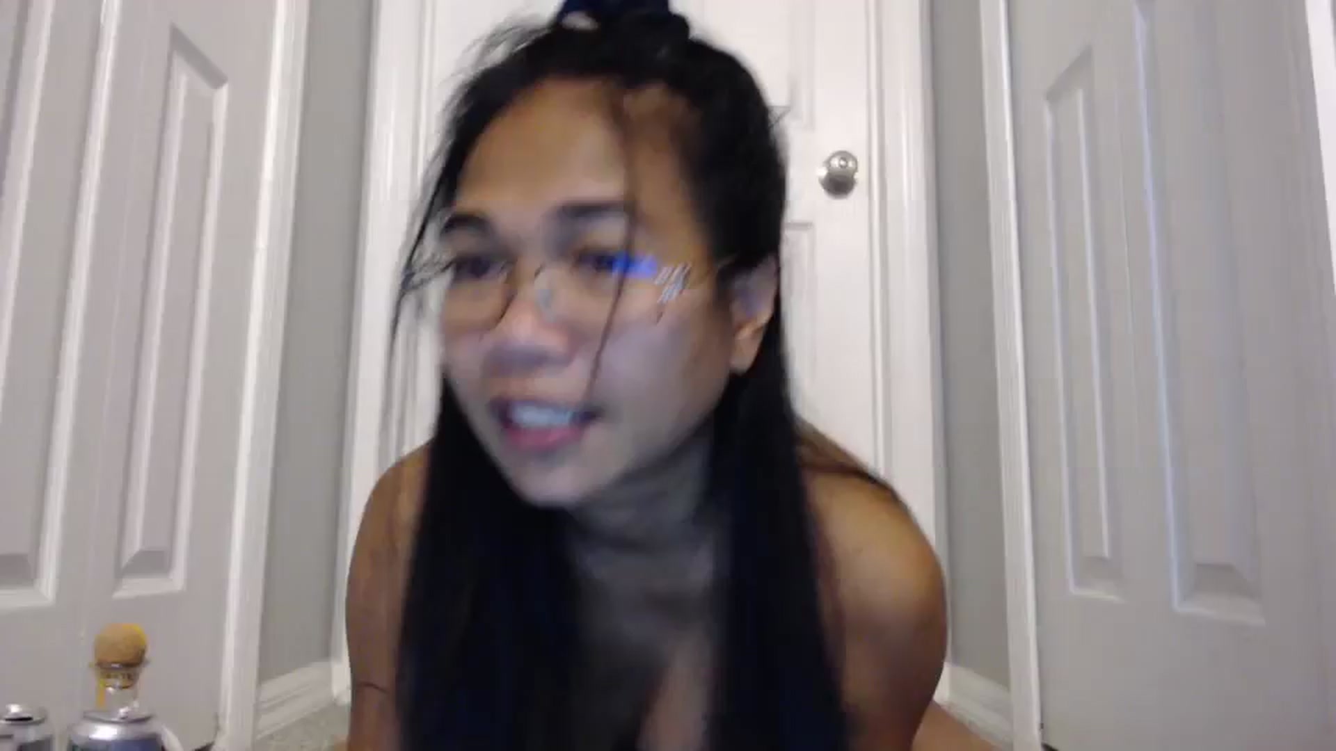 Gallery image thumbnail from Littlekai2023's myfreecams stream on, 02/17/2024, 04:05 image 12 of 20