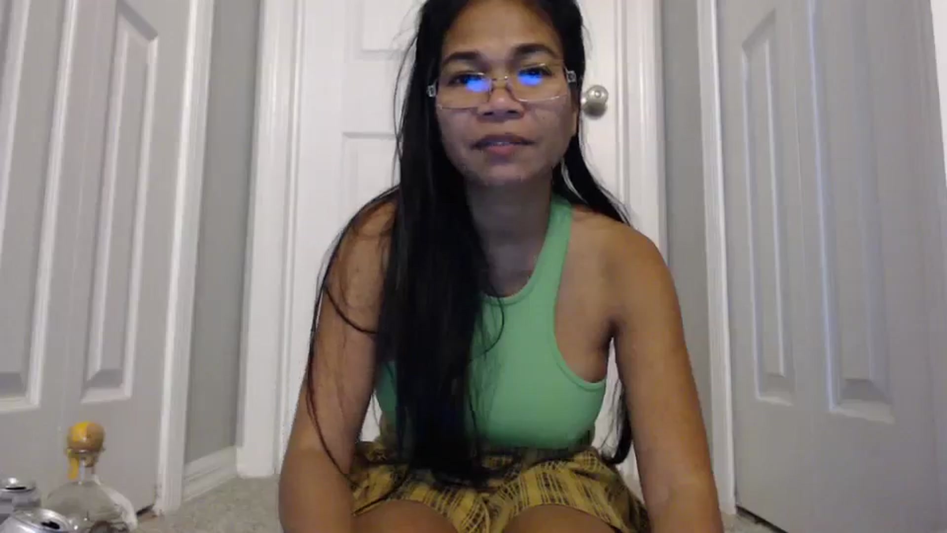 Gallery image thumbnail from Littlekai2023's myfreecams stream on, 02/17/2024, 04:05 image 6 of 20