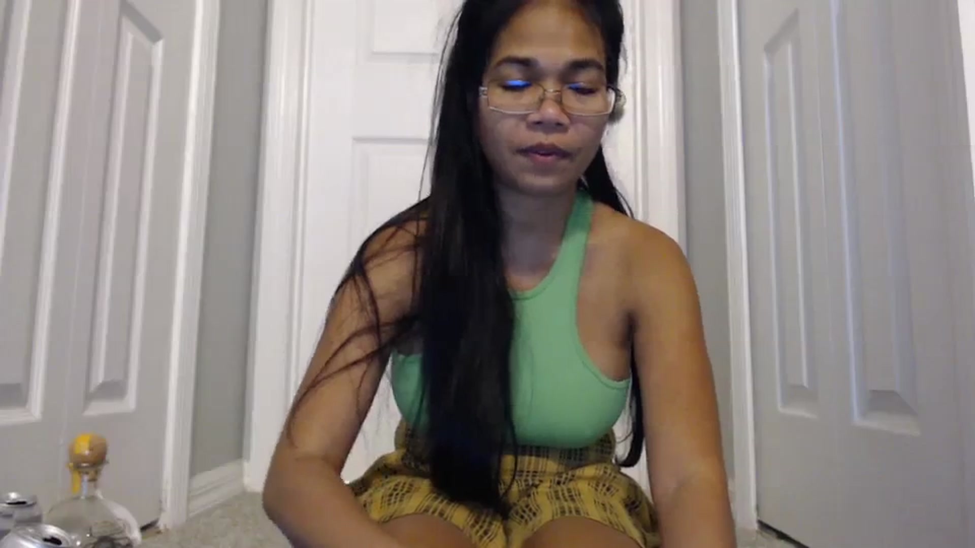 Gallery image thumbnail from Littlekai2023's myfreecams stream on, 02/17/2024, 04:05 image 5 of 20